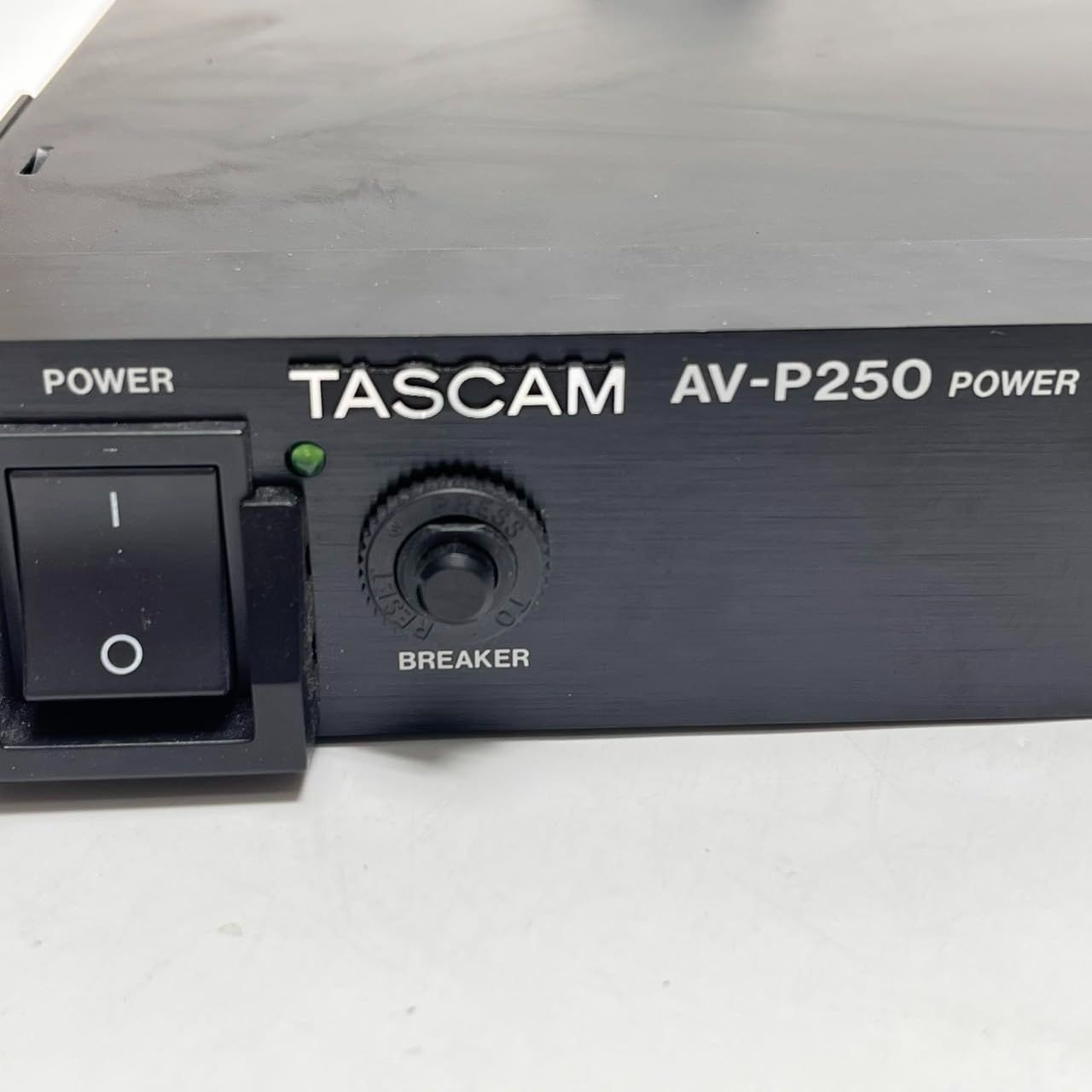 TASCAM パワーディストリビューター/コンディショナー AV-P250 No3161