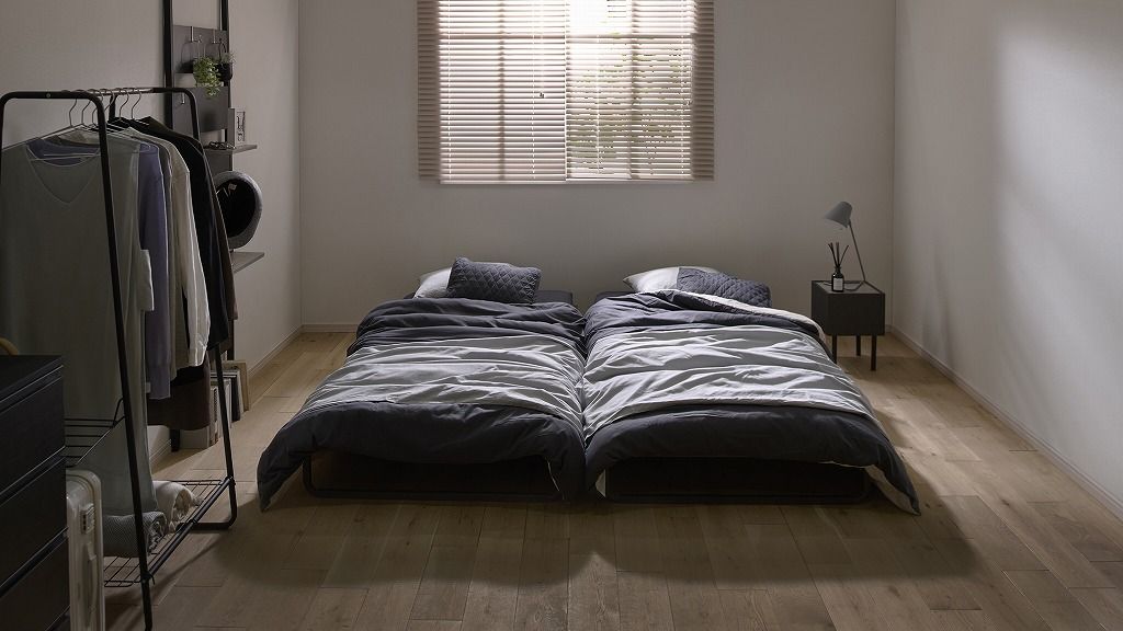 アイリスオーヤマ 突っ張り 壁面 フック4つ付き ブラック アッシュグレー WLR-HT62 IRIS OHYAMA