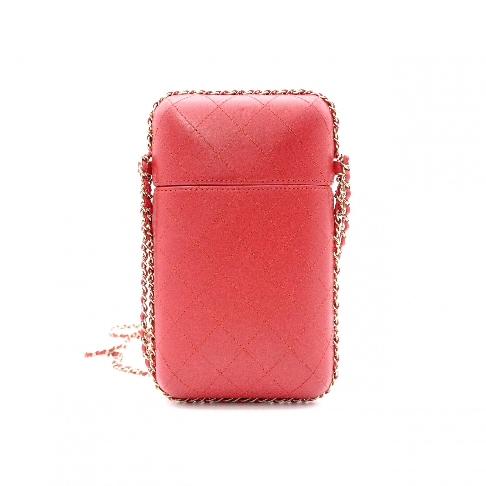 n*i様 CHANEL 赤 レザー ケース　マトラッセ CHANEL シャネル フォンケース ショルダーバッグ マトラッセ