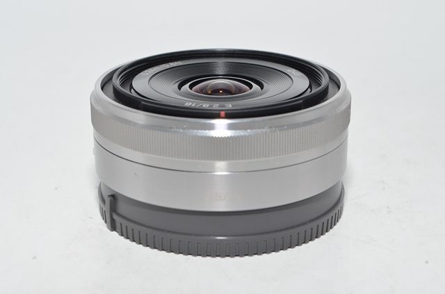 260575☆極上☆SONY 単焦点レンズ E 16mm F2.8 ソニー Eマウント用 APS