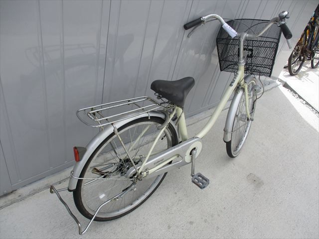 F217☆限定特価☆ 中古自転車 ☆完成車発送【24インチ ママチャリ 白 
