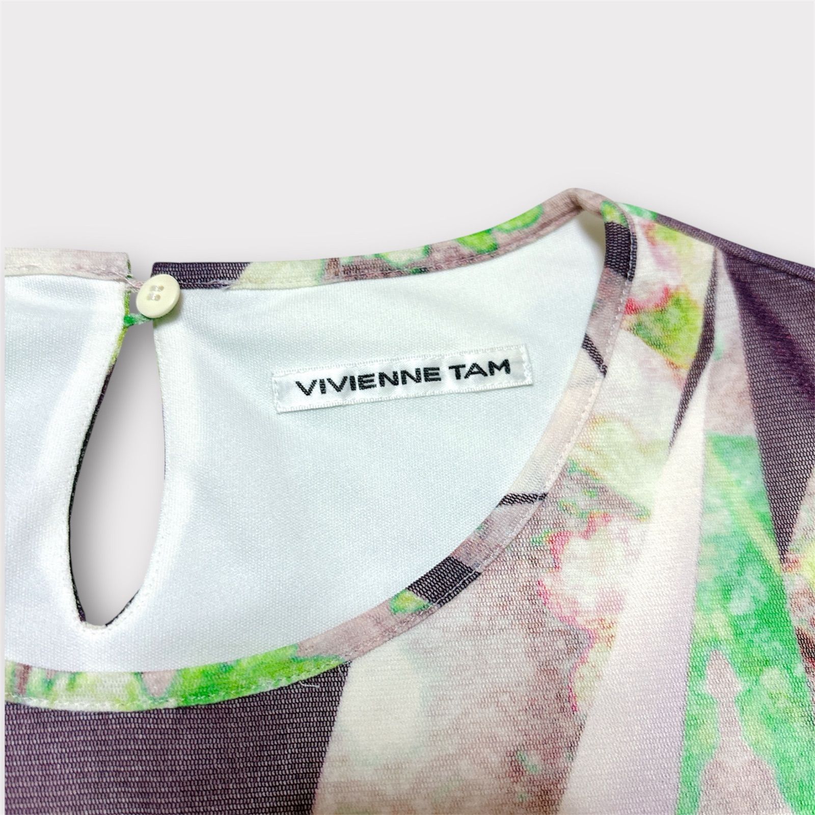 VIVIENNE TAM ヴィヴィアンタム ロータス パワーネット シャツ 総柄
