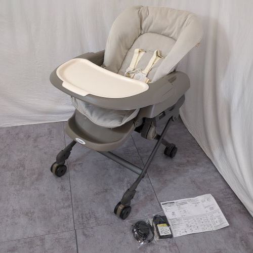 ネムリラ コードレス AUTO SWING ＋ コンビ(Combi)