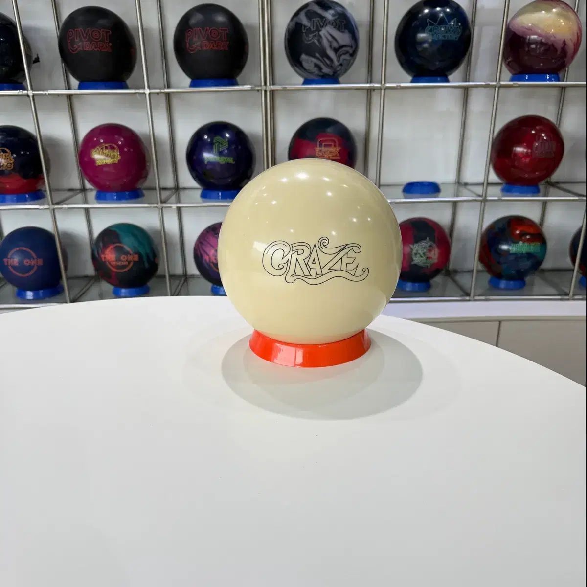 Hot Sauce Crazy Ver. HYBRID (中古ボーリングボール)(おまけ付き※メルカリshop取引では対象外)リースジコウカンノウ