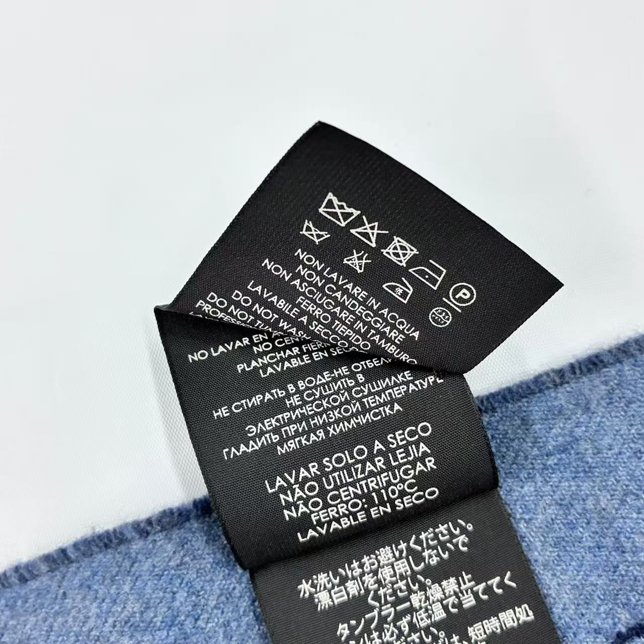 新品同様 GUCCI グッチ ストール マフラー GGロゴ ブルー 箱付き