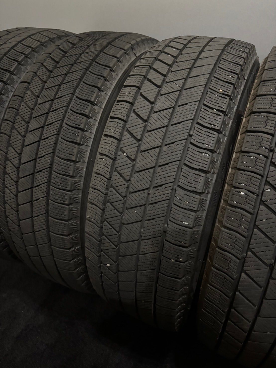 ★195/65R15 BRIDGESTONE/VRX3 23年製 スタッドレス 4本 ブリヂストン ブリザック ノア ヴォクシー プリウス (4-M573)
