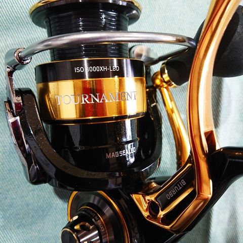 DAIWA ダイワ 22トーナメントISO 3000XH-LBD スピニングリール - メルカリ