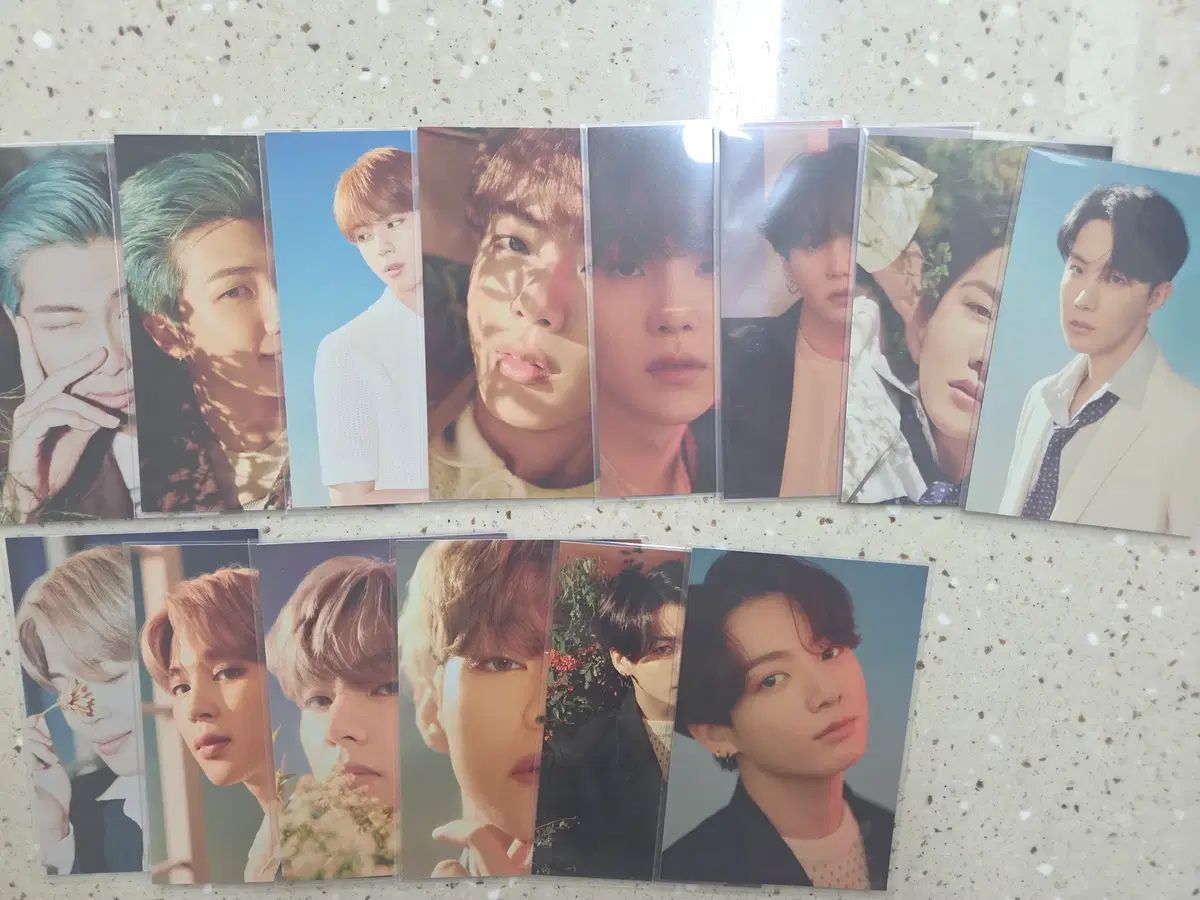 まとめ) BTS HYBE INSIGHT トレカ(ケースなし) 出品 - メルカリ
