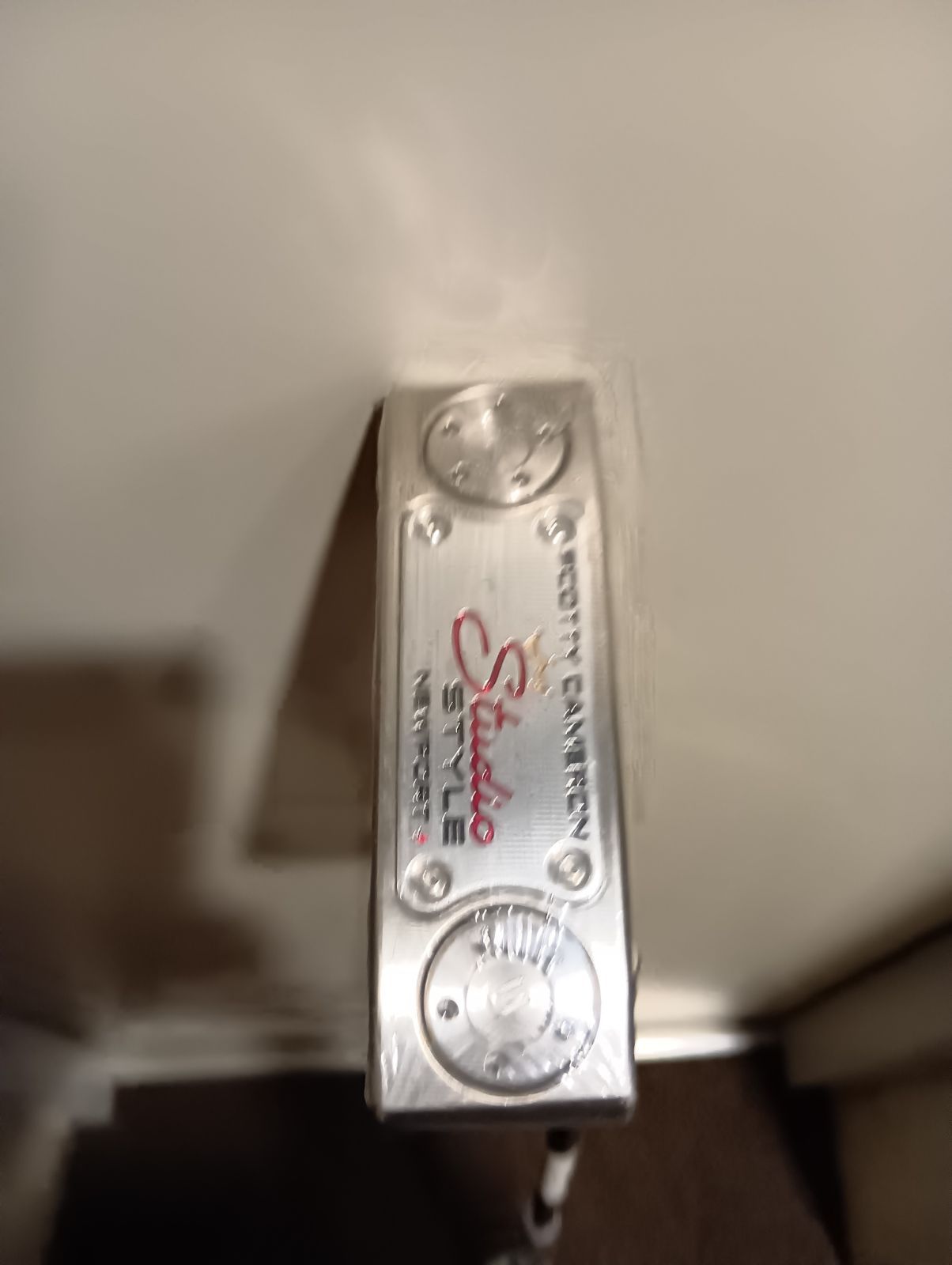Pt【新品未使用】スコッティキャメロン 2025 Studio Style Newport Plus パター メンズ 右用 34インチ スタジオスタイル Scotty Cameron 日本正規品(新橋店）