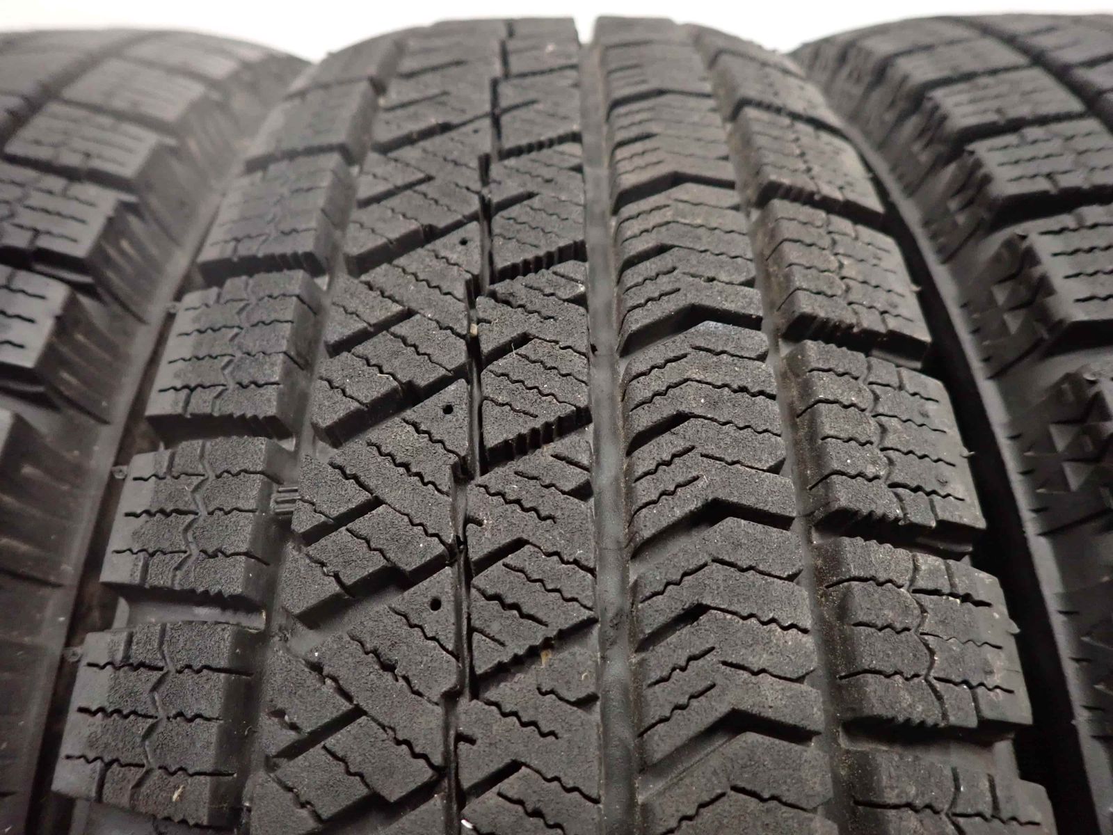 【格安】145/80R13　ブリヂストン　ブリザック　VRX　スタッドレス４本セット　ワゴンR　ムーヴ　タント　スペーシアなど 冬4本SET 会社宛 送料無料 145/80R13 75Q ブリヂストン ブリザック