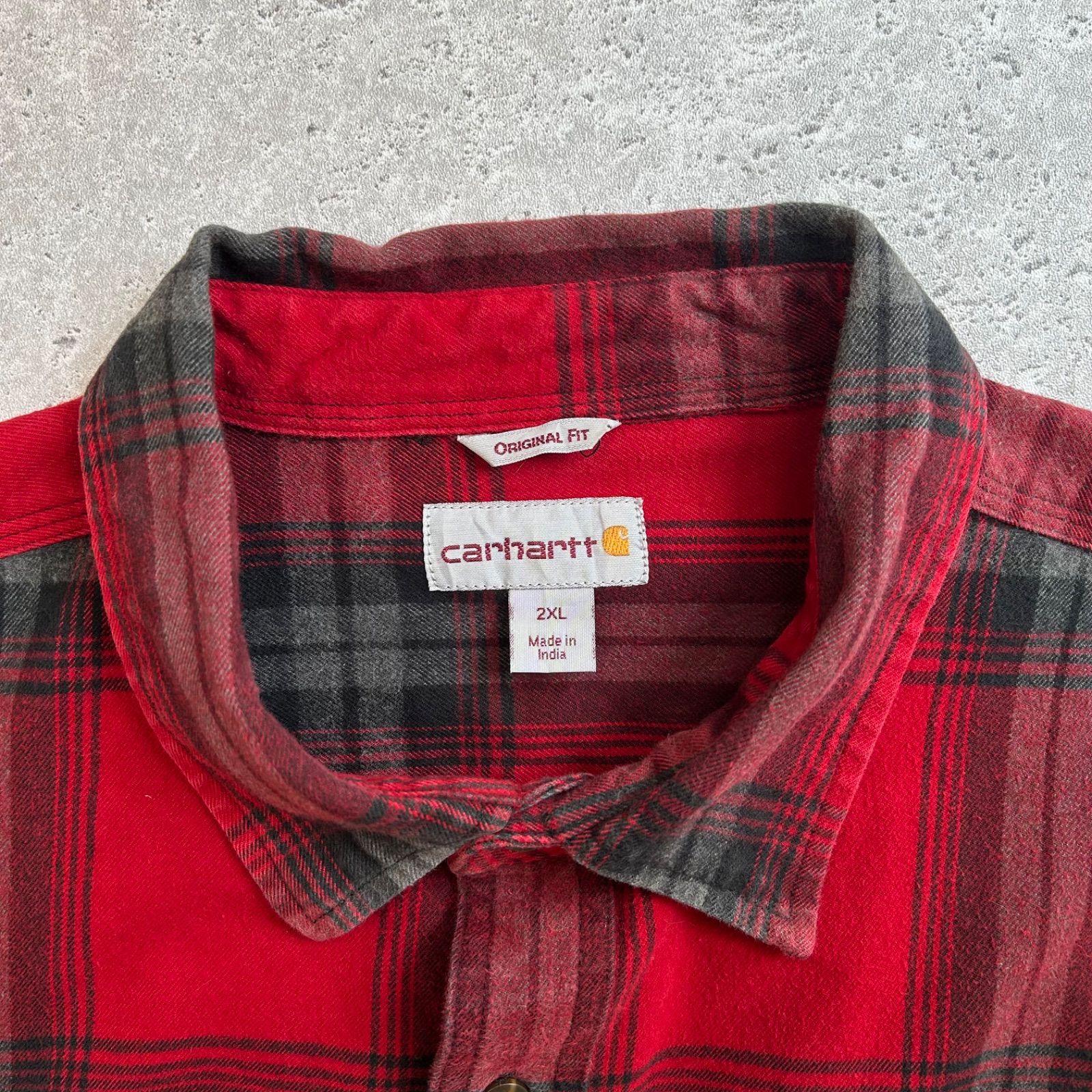 T061【Carhartt】レッド チェック 長袖 ワークシャツ ネルシャツ〔2XL