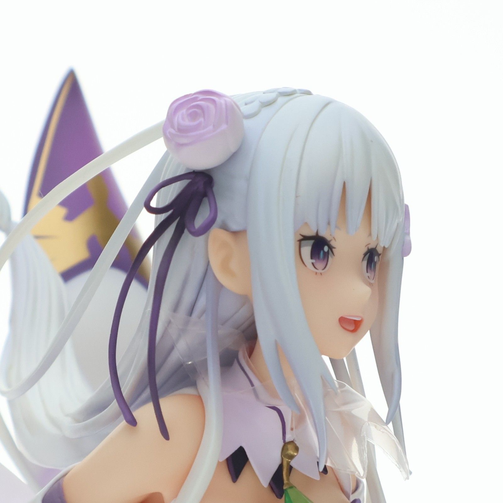 エミリア Re:ゼロから始める異世界生活 1/7 完成品 フィギュア