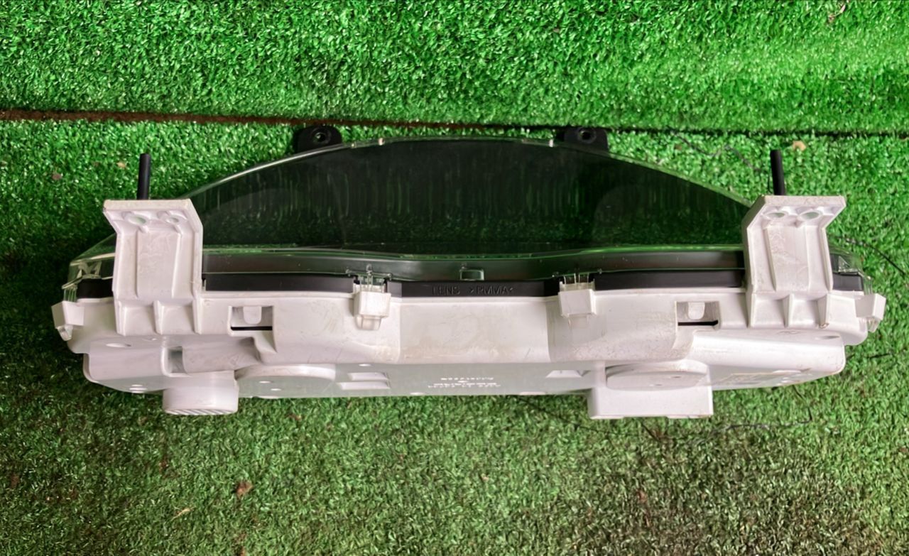 スピードメーター　スバル　フォレスター SJ5　H25　C-8-17-6819