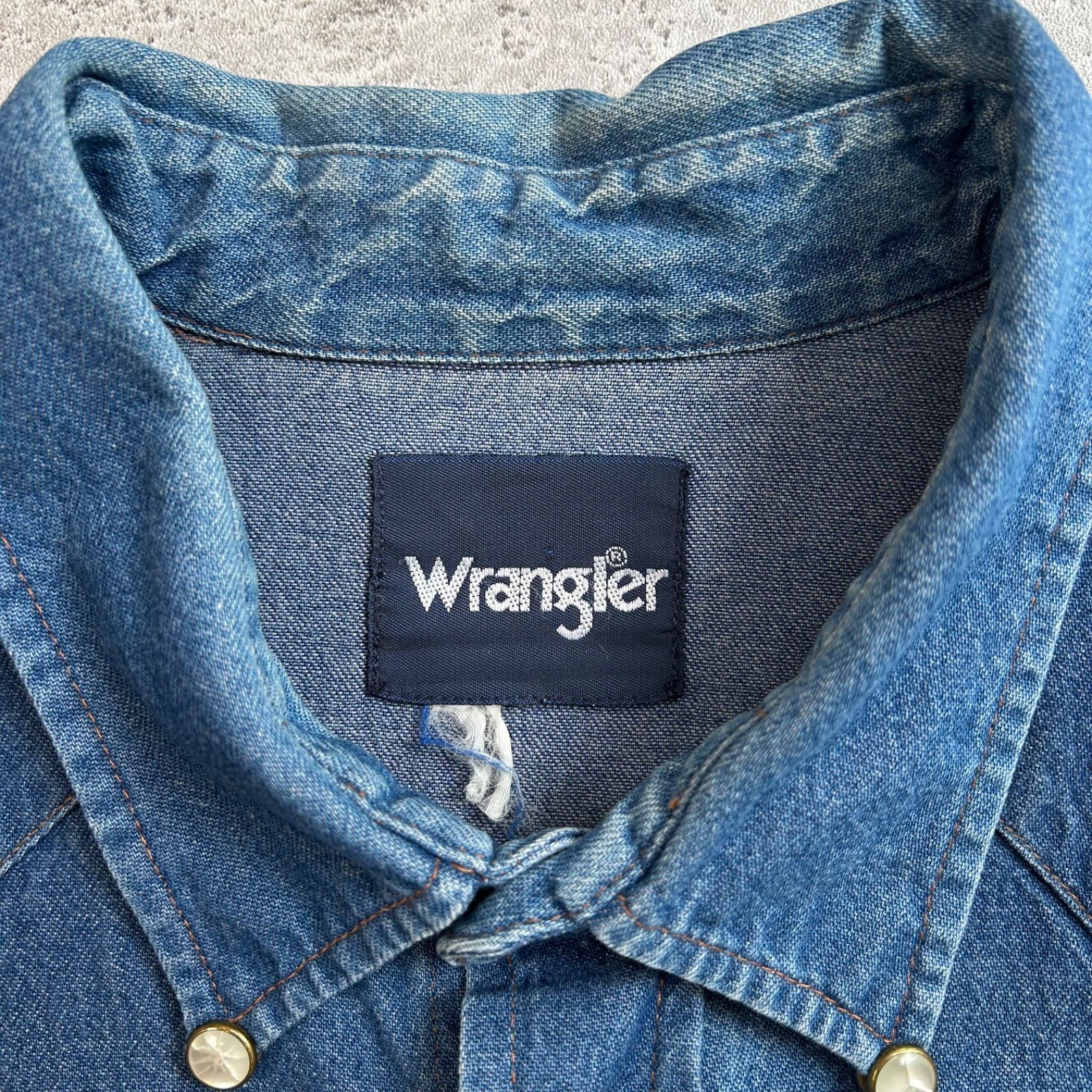 T058【Wrangler】インディゴ デニム ウエスタンシャツ 長袖〔XL相当
