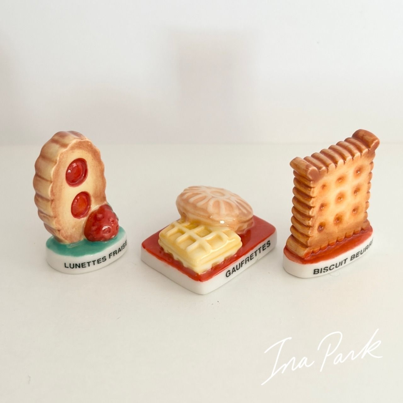 フランスのビスケット フェーヴ フェーブ フランス製 ミニチュア 陶器