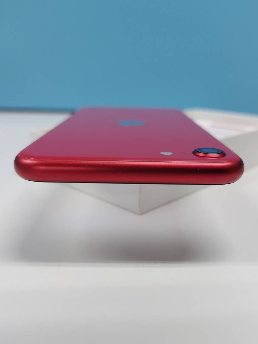 iPhone SE 第2世代 64GB 良品 A2296 - メルカリ