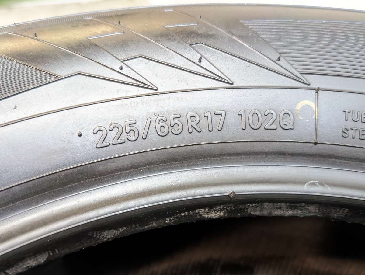 225/65R17 トーヨータイヤ ウィンタートランパス TX 中古タイヤ