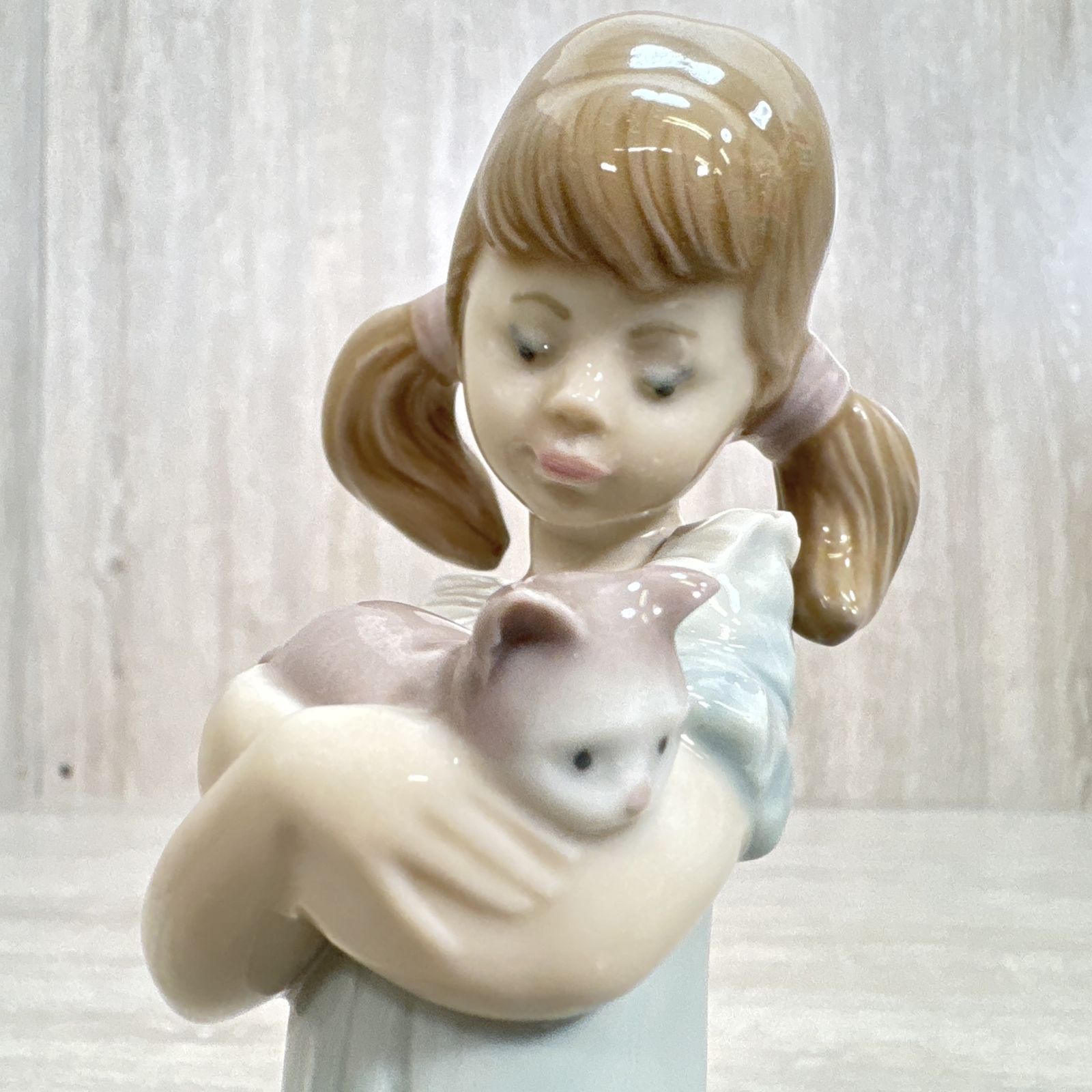 LLADRO リヤドロ 5743 少女と猫 フィギュリン 陶器置物 西洋陶磁