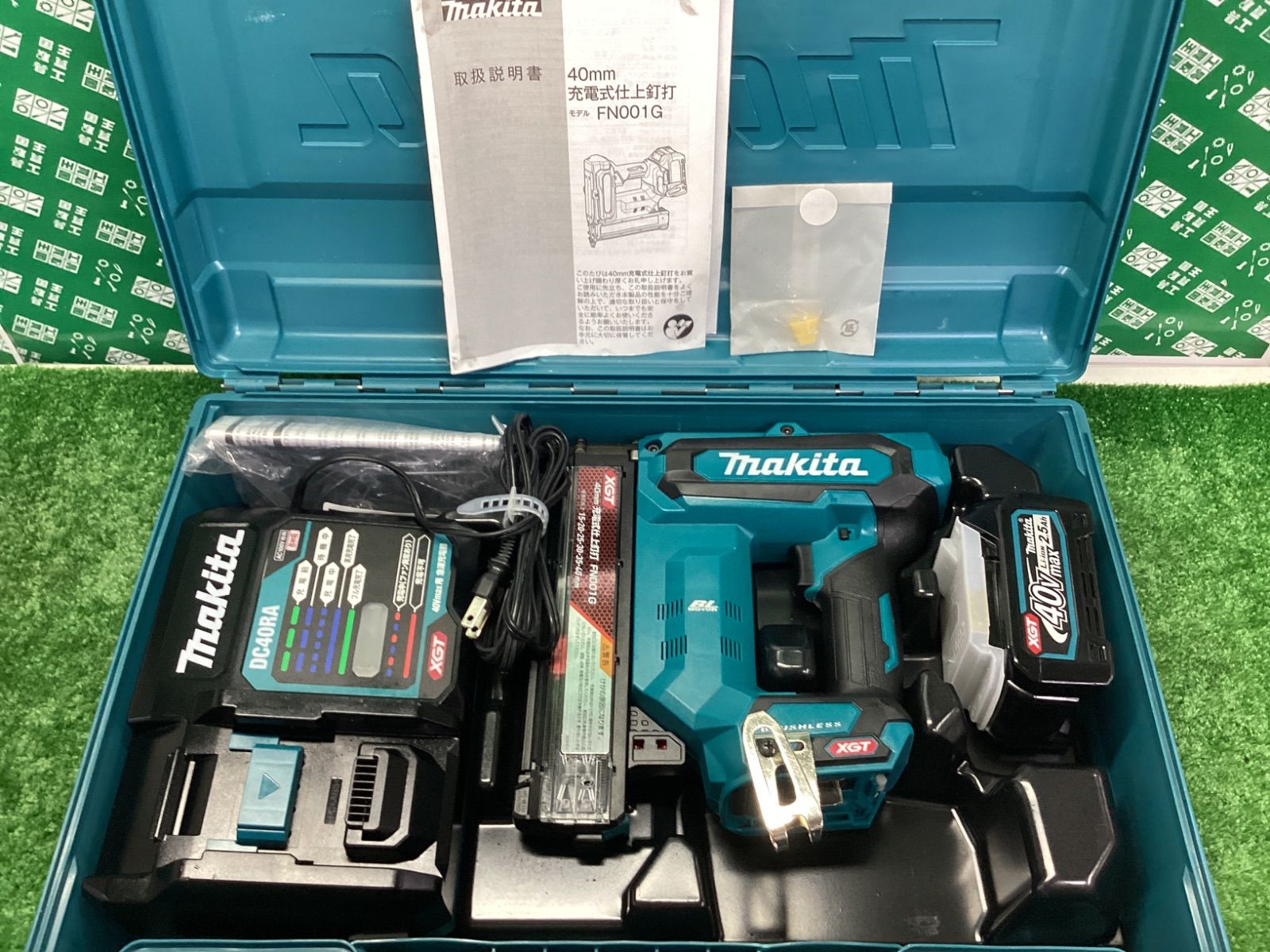 【美品】makita(マキタ) 40ｍｍ　40v　充電式仕上釘打 　FN001GRD 　/　 ITJD4BXTI9U0