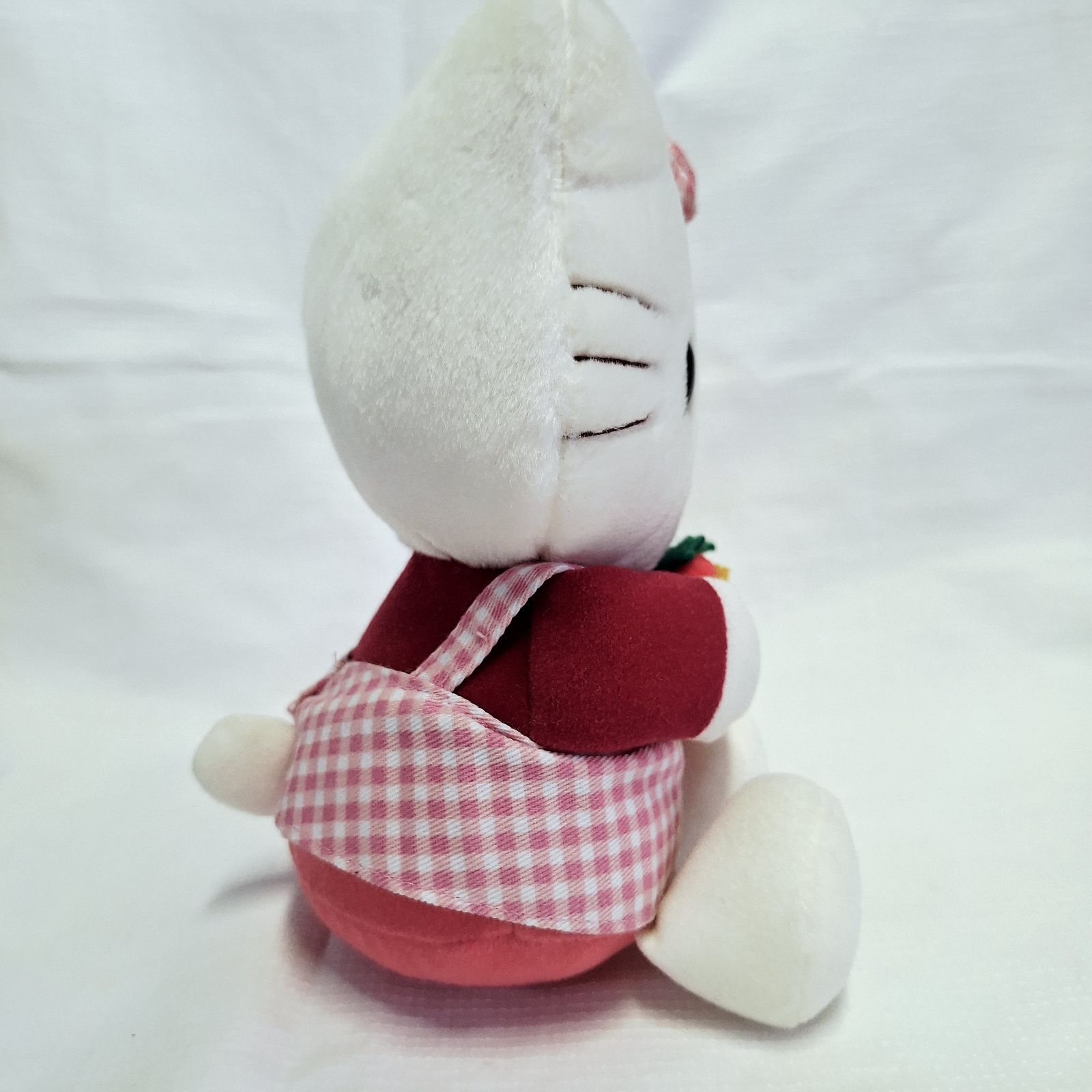 美品☆2002年 静岡限定 ハローキティ ぬいぐるみ 静岡イチゴ農園店員