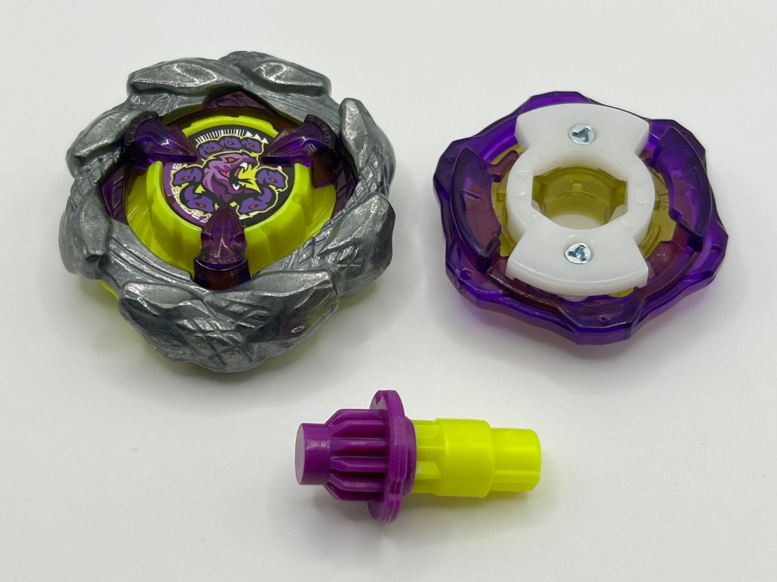 本体のみ ベイブレードX オロチクラスタ 6-60LF コロコロコミック限定 本体のみ ベイブレードX オロチクラスタ6-60LF コロコロコミック限定