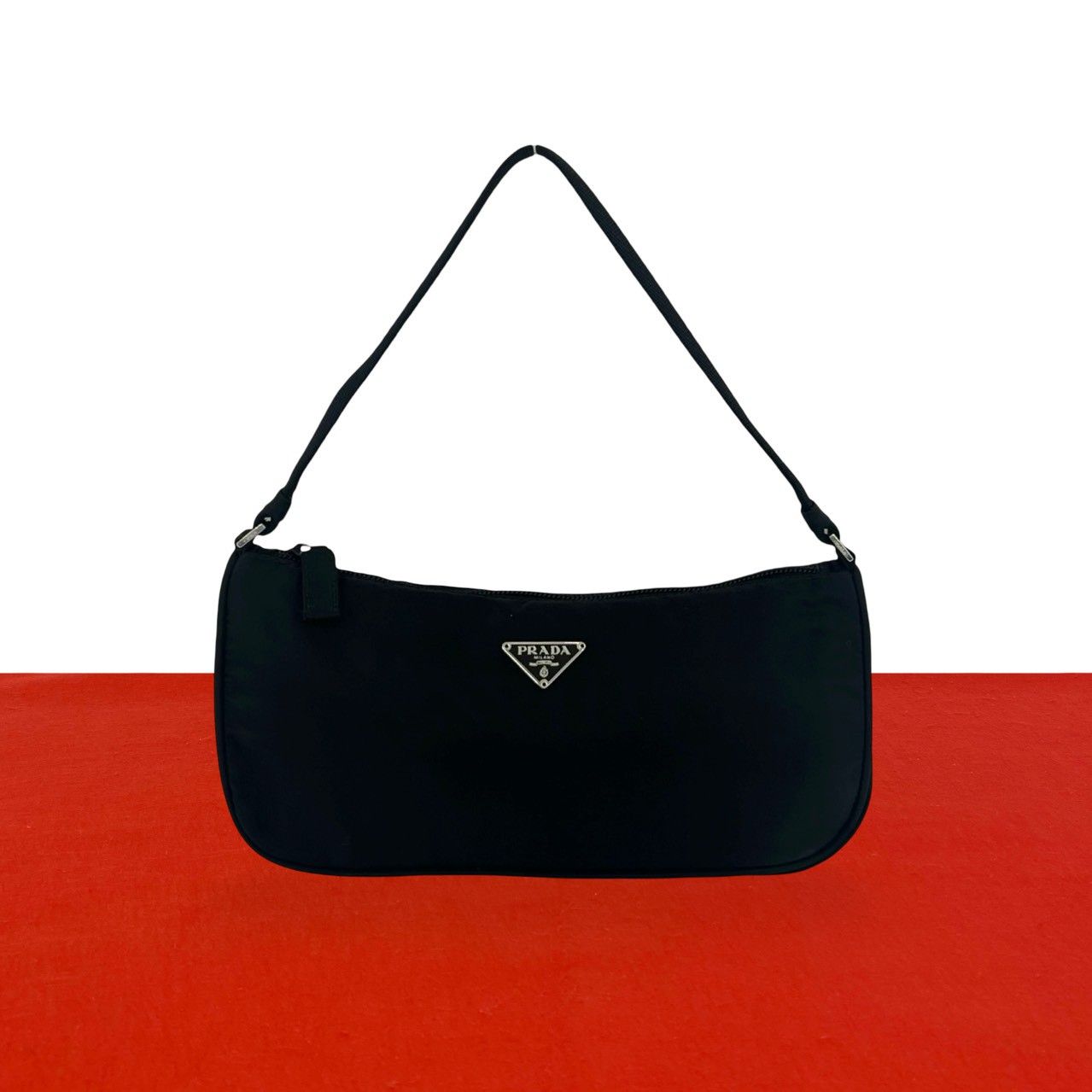 極 美品 PRADA プラダ 三角 ロゴ プレート トライアングル 金具