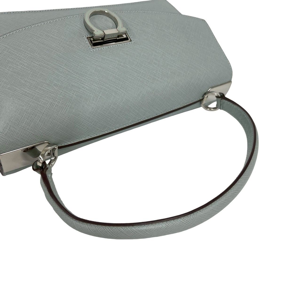 極 美品 袋付き Salvatore Ferragamo サルヴァトーレフェラガモ
