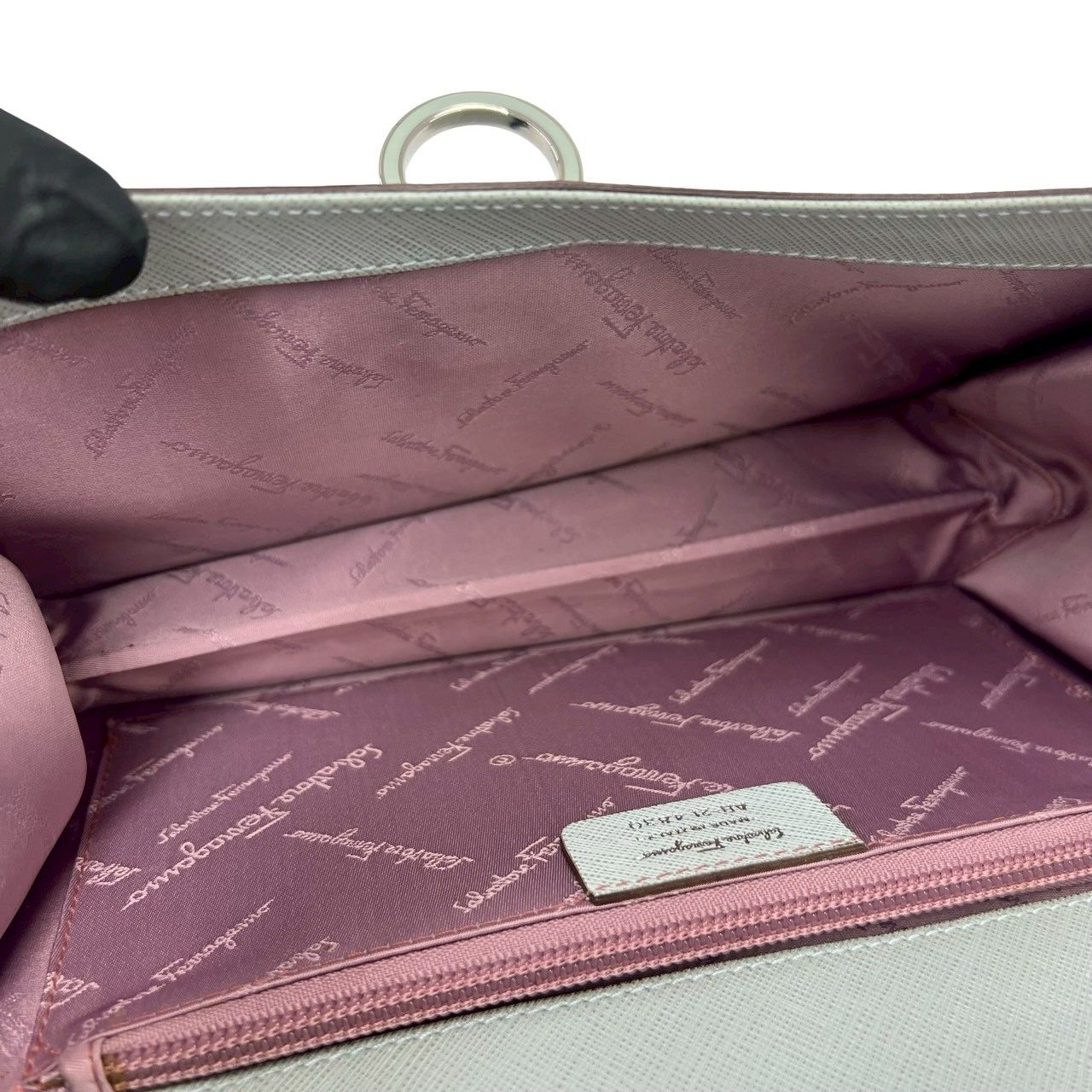 極 美品 袋付き Salvatore Ferragamo サルヴァトーレフェラガモ