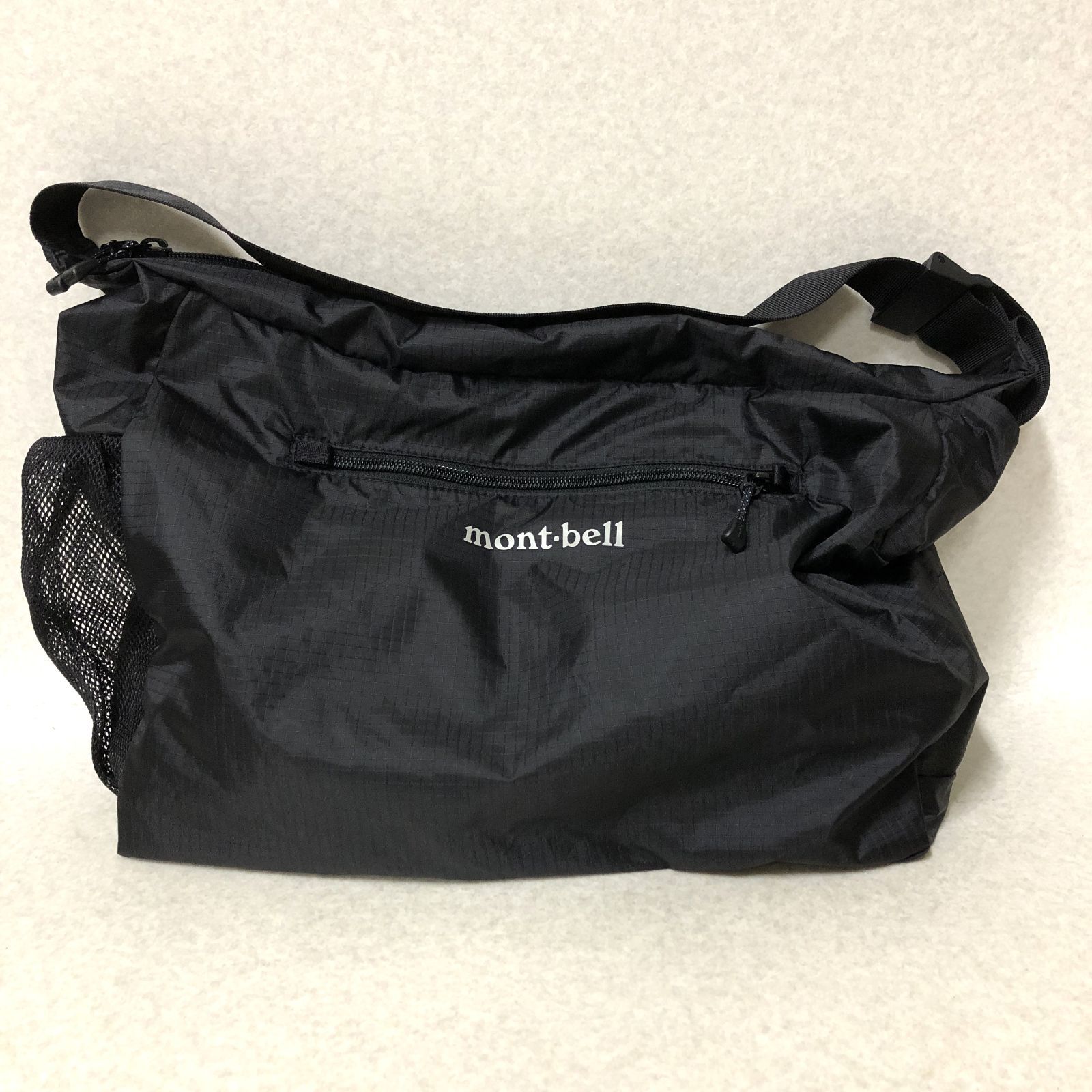 Y*u様 mont-bell ブラック ポケッタブルショルダーバック M D565 mont-bell ポケッタブルショルダーバッグM 黒 265775632 - メルカリ