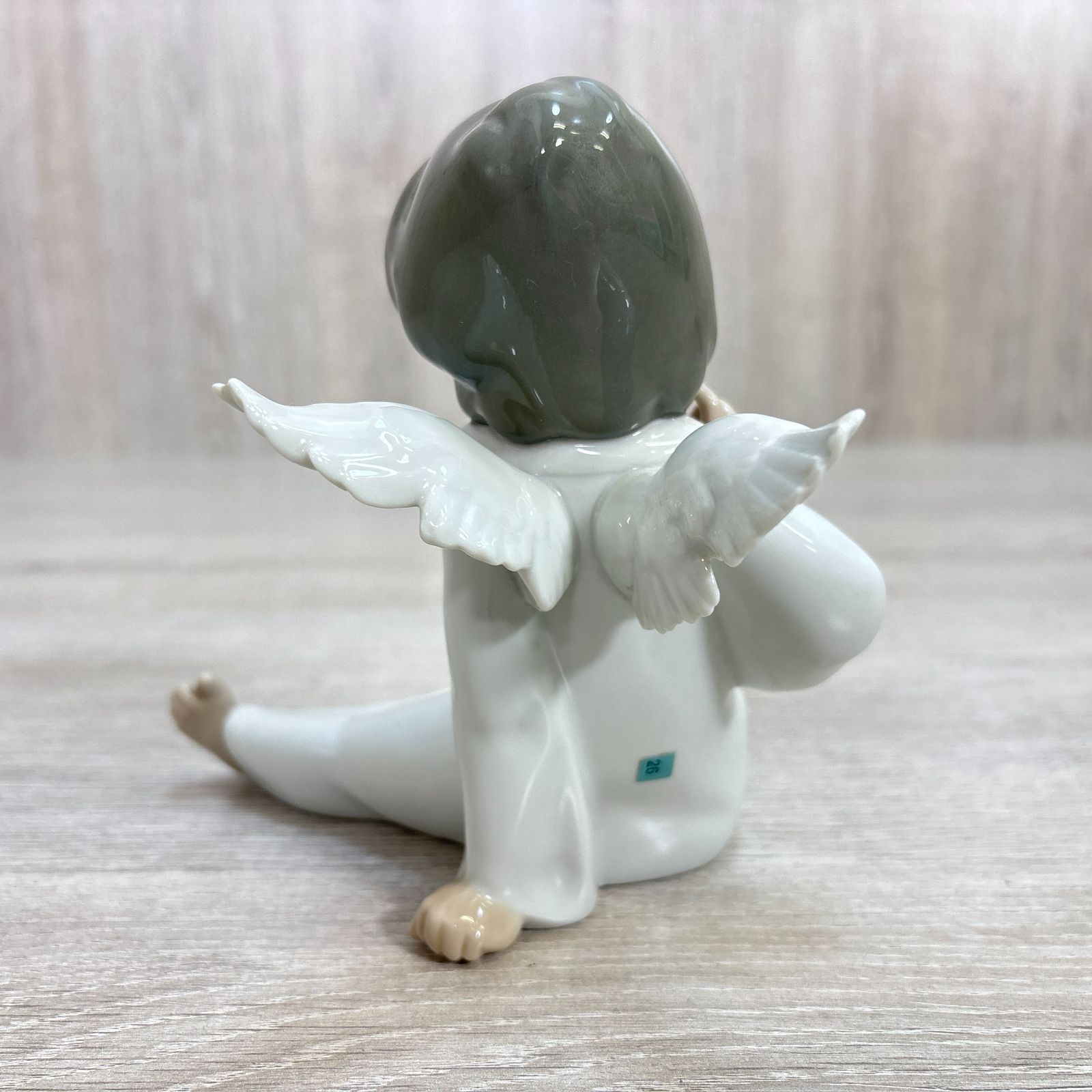 リヤドロ LLADRO 4962 天使の考え事 えーと、それは 天使 フィギュリン