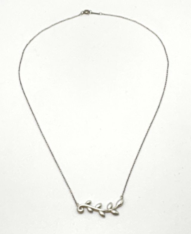 TIFFANY&Co. ティファニー ジュエリー オリーブリーフヴァインNC/SV/3.0g 貴金属･宝石 ネックレス シルバー925 SV925 シルバー レディース【中古】436