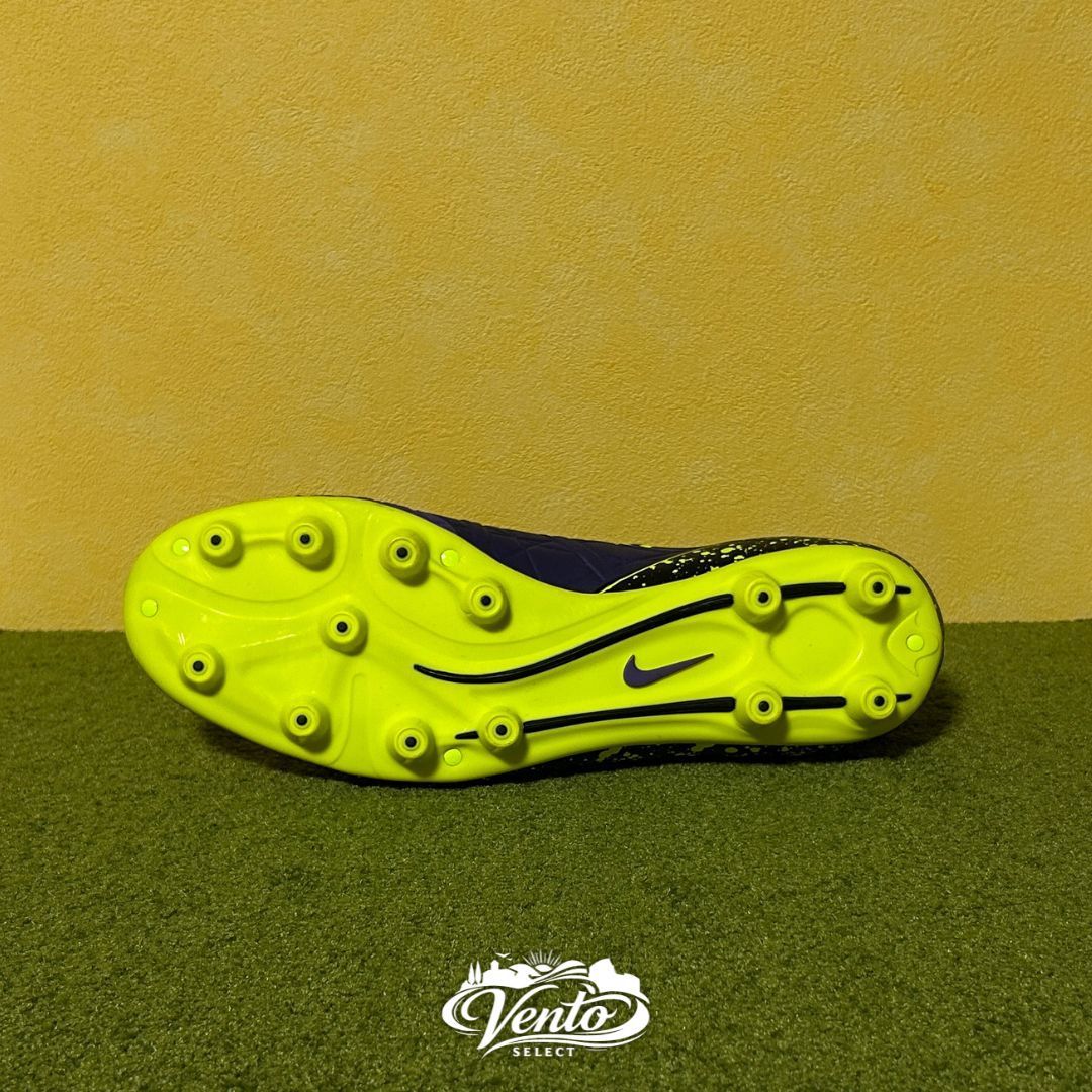 新品・未使用】NIKE ナイキ サッカースパイク ハイパーヴェノム