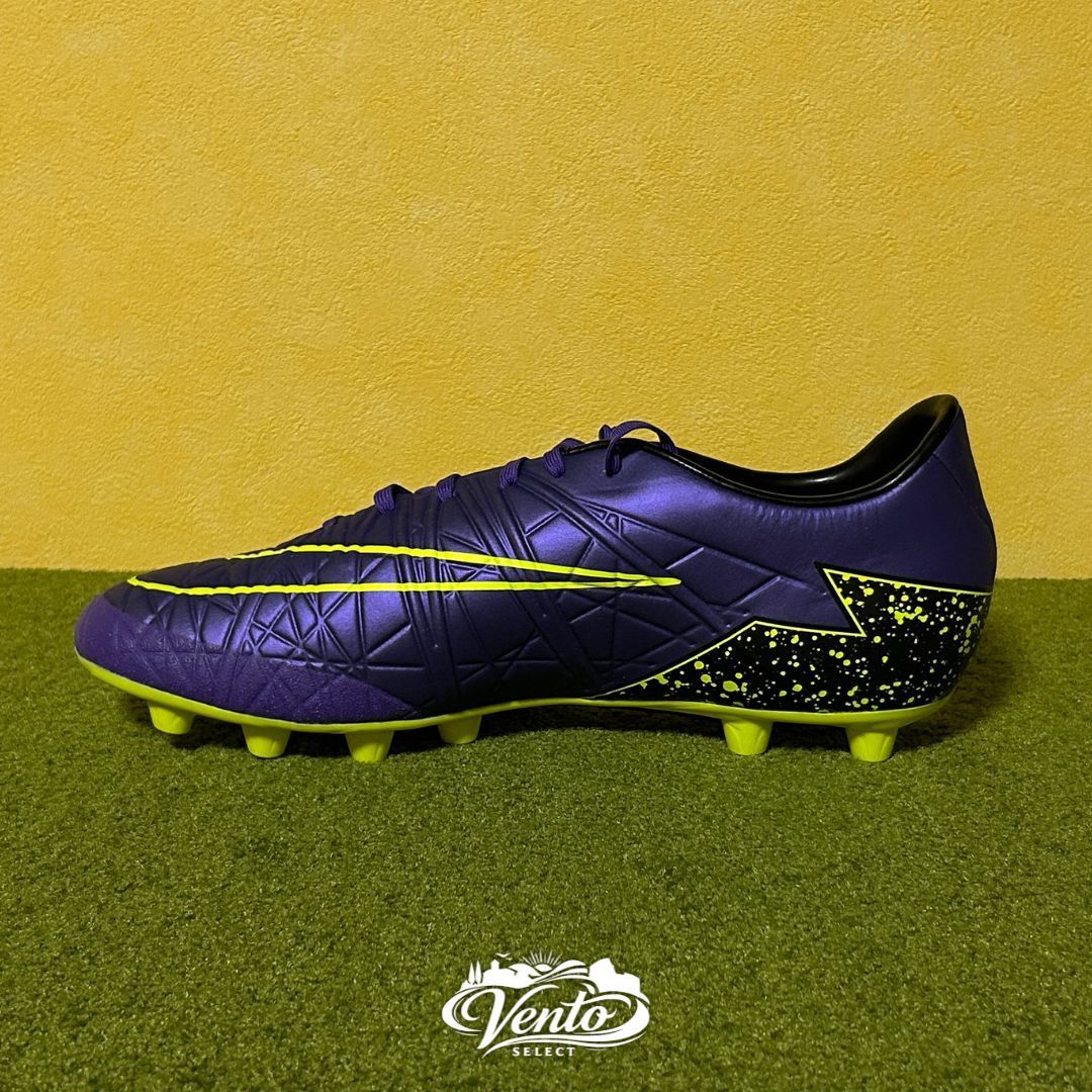 新品・未使用】NIKE ナイキ サッカースパイク ハイパーヴェノム
