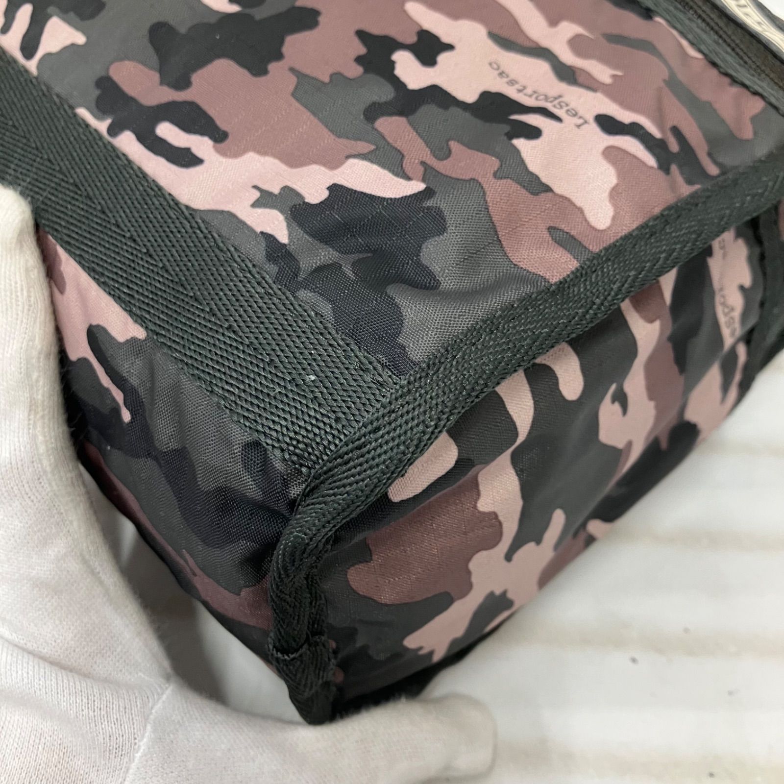 5396 【美品】 LeSportsac レスポートサック ショルダーバッグ カーキ