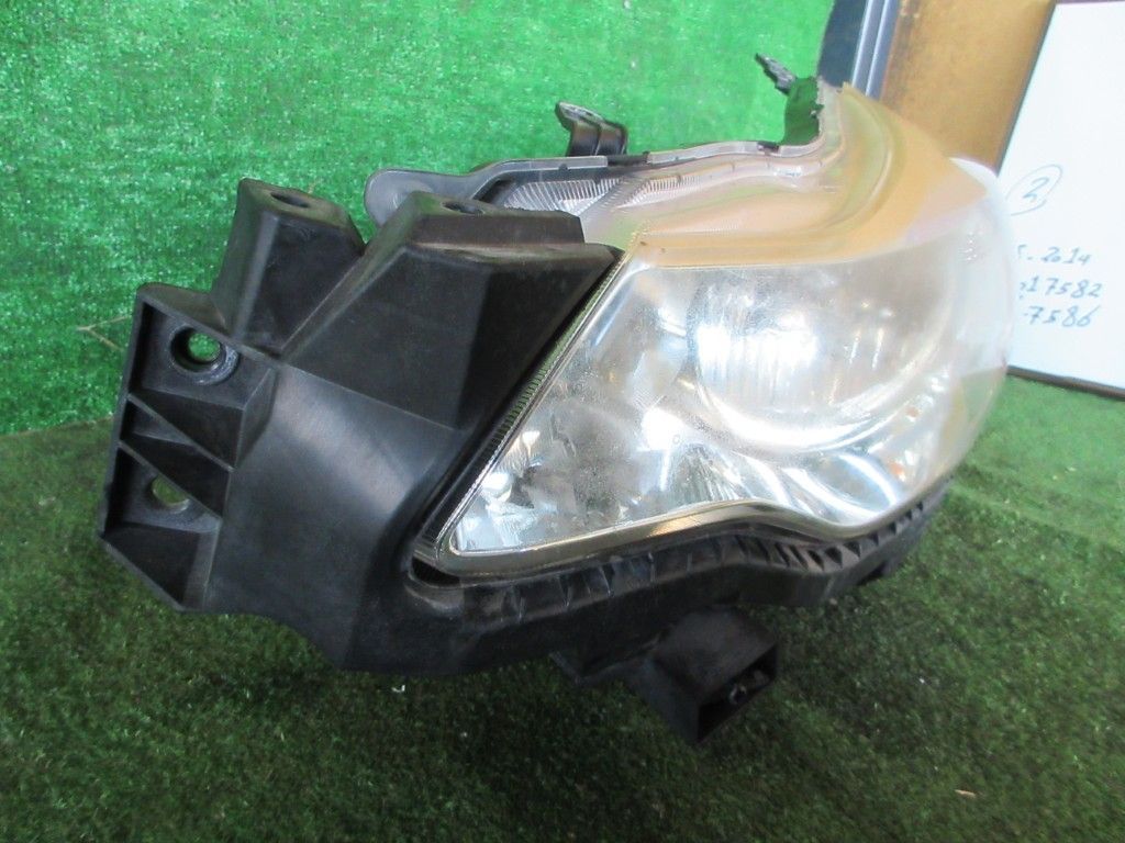スバル インプレッサ G4 GK2 左ヘッドライト ヘッドランプ ハロゲン