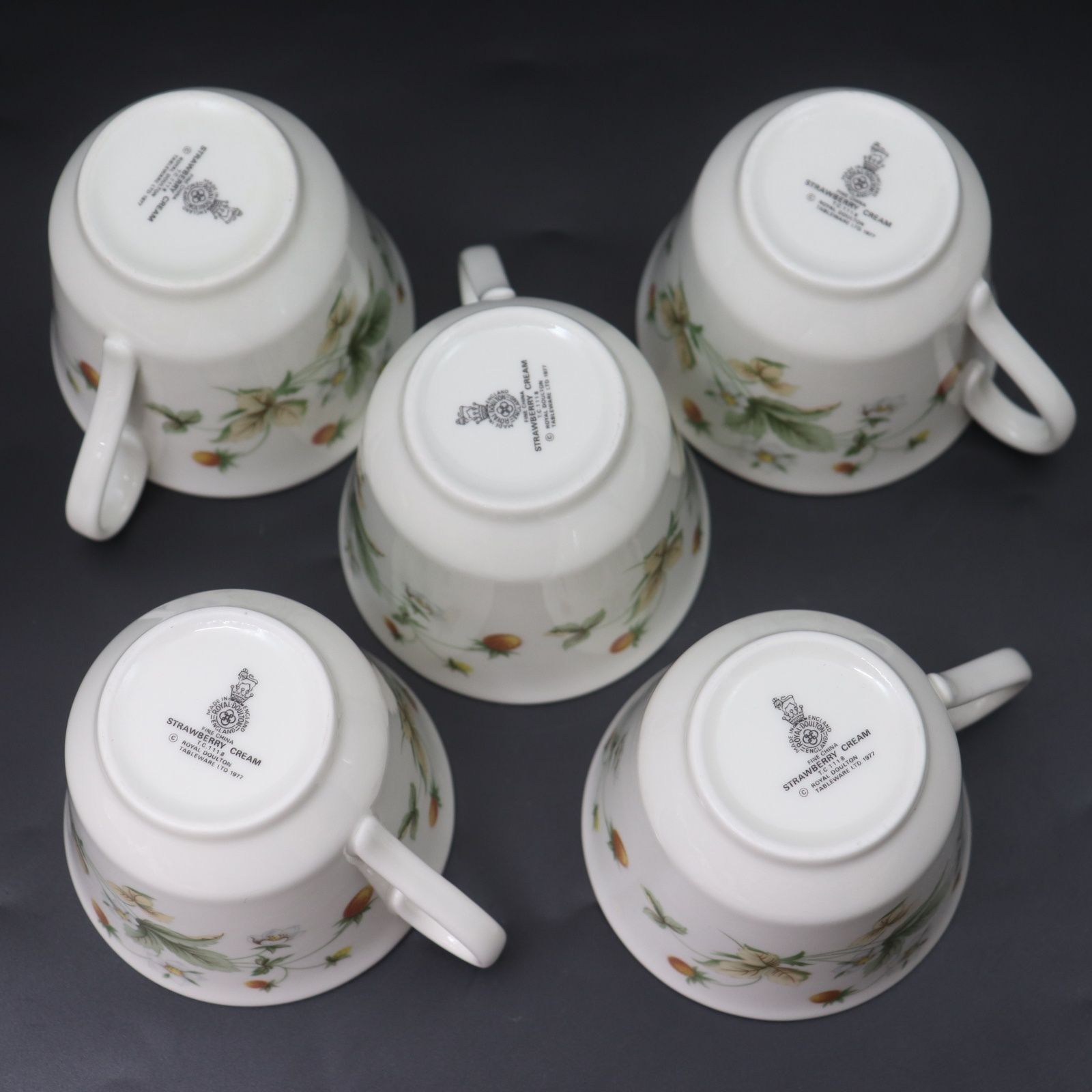 ITYXXMV7L1DI WEDGWOOD ウエッジウッド ワイルドストロベリー カップ