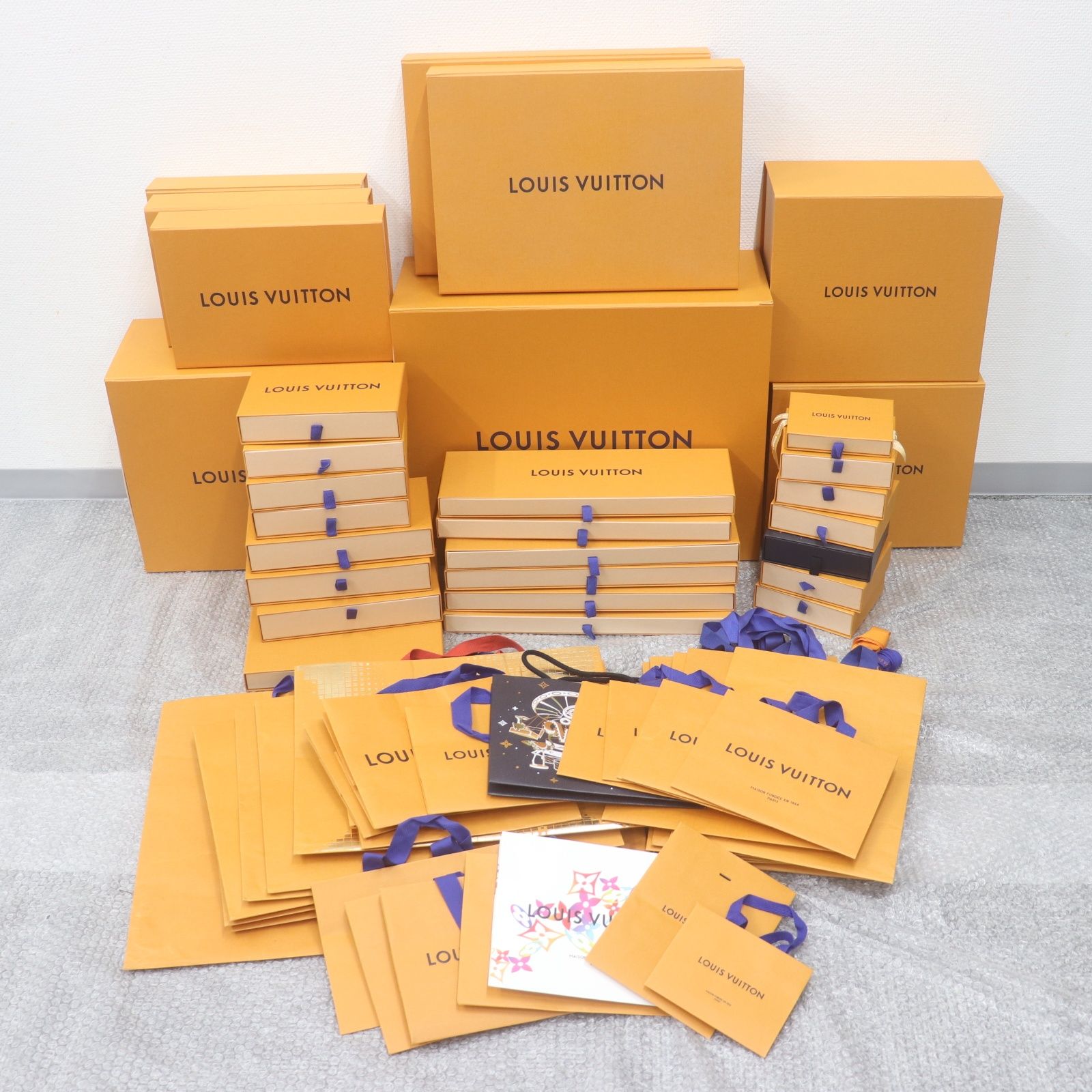 ITXMO5AFSDMI LOUIS VUITTON ルイヴィトン BOX ショッパー 純正 リボン
