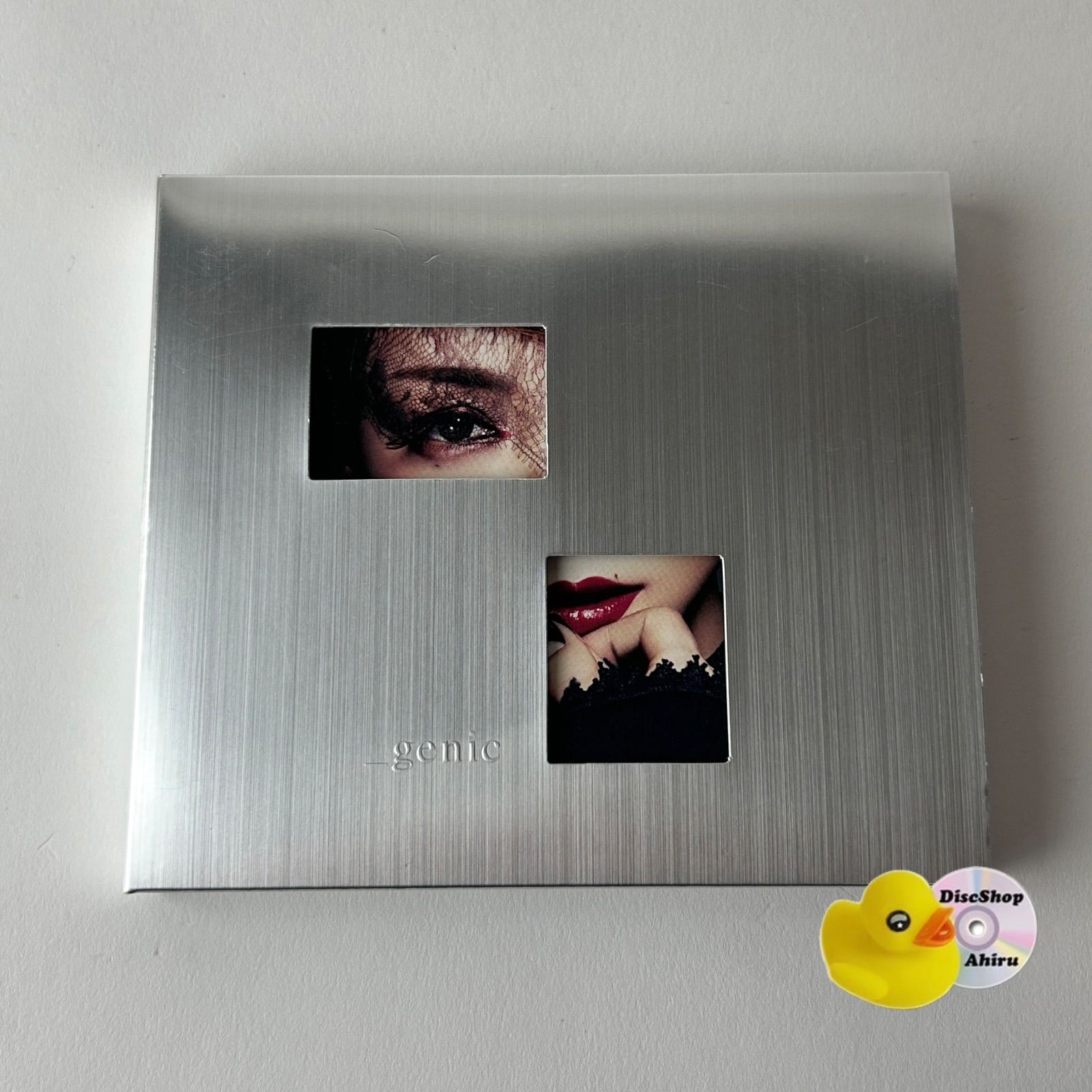 安室奈美恵 _genic (CD＋Blu-ray付) デジパック仕様 (T26) AVCN99025