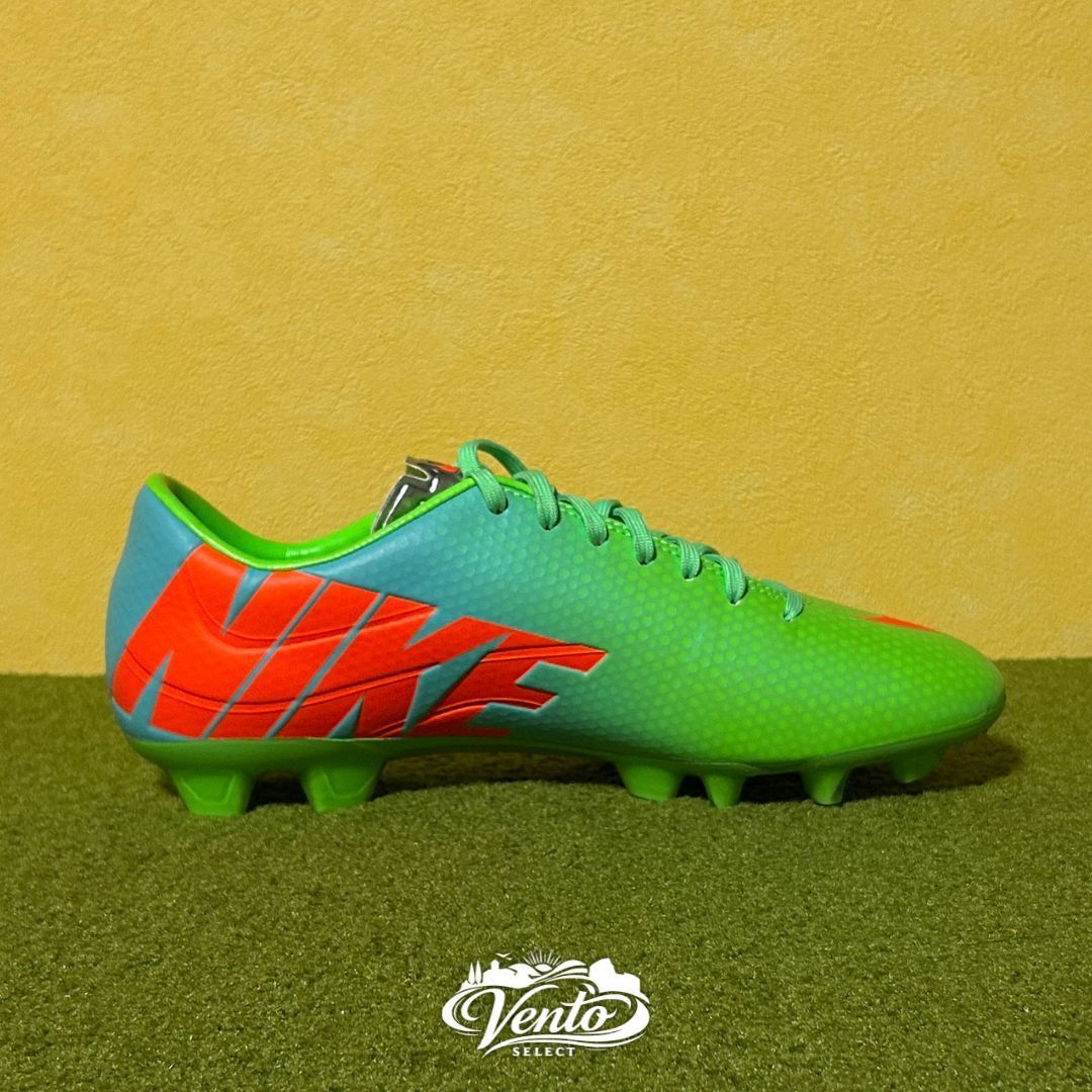 新品・未使用】NIKE ナイキ サッカースパイク マーキュリアル