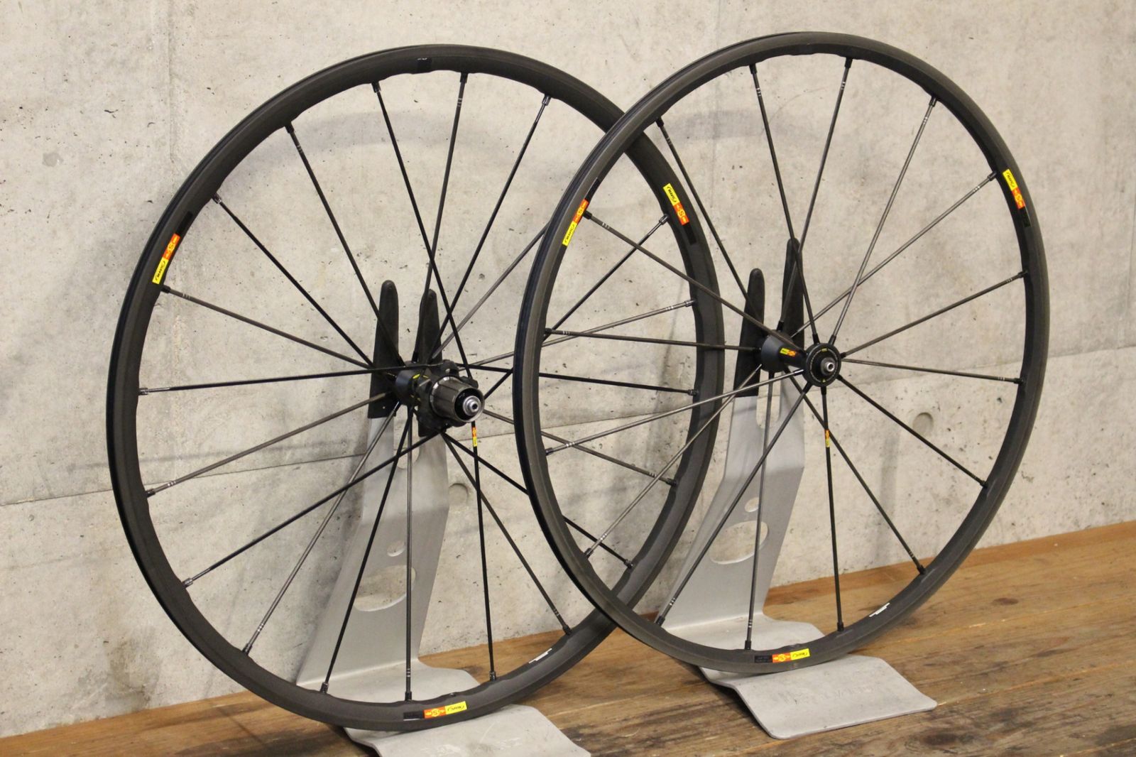 マヴィック MAVIC アールシス R-SYS SLR EXALITH アルミ クリンチャー