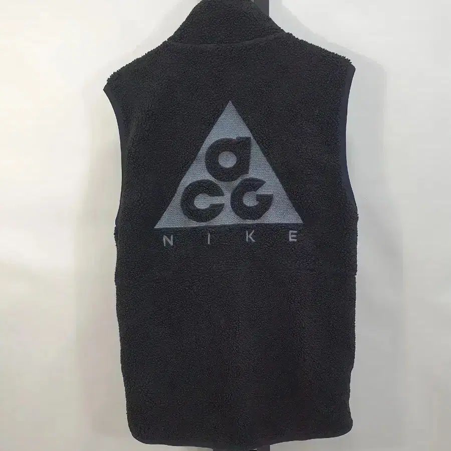 ナイキ ACG フリース ベスト ビックロゴ シェルパ シープスキン ボア ベスト ブラック xs