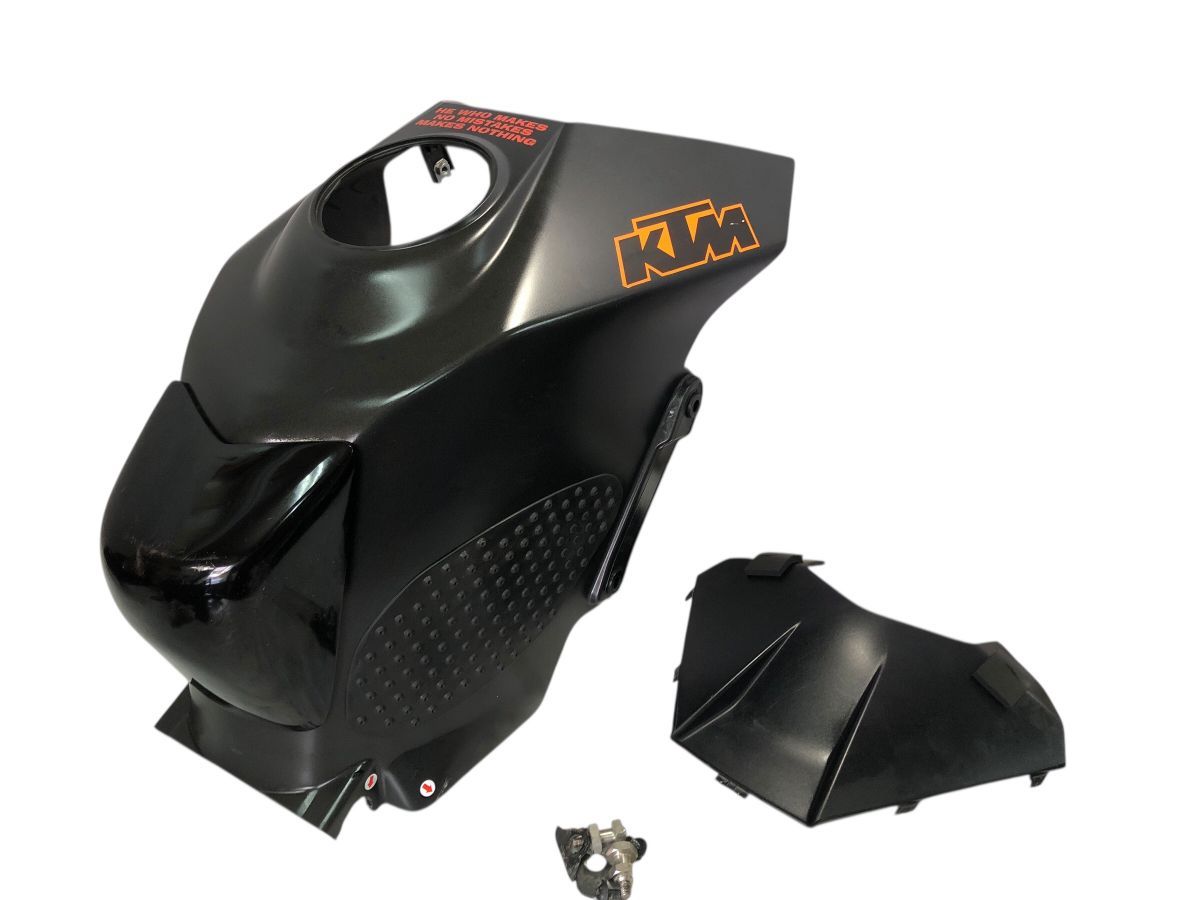 KTM　RC390　2018年式　低走行6352km　タンクカバー　前後セット　タンクカウル　補修　純正戻しにも（中古）2941-N3848