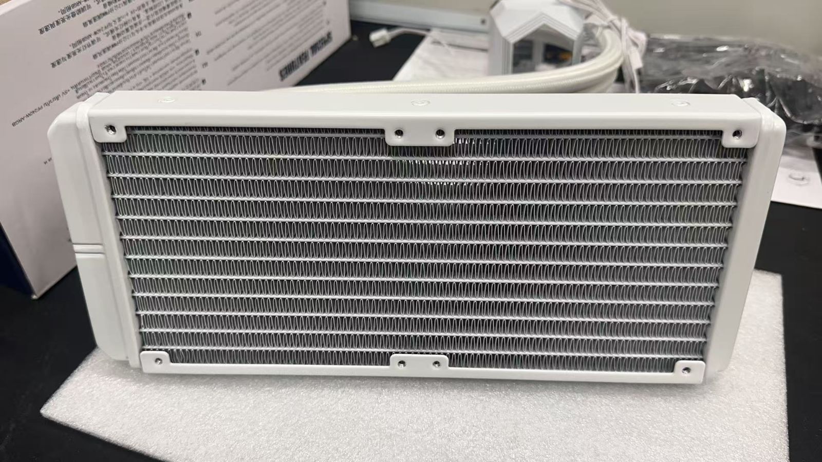 SILVERSTONE 簡易水冷クーラー 240mm 白 SST-PF240W-ARGB-V2 - メルカリ