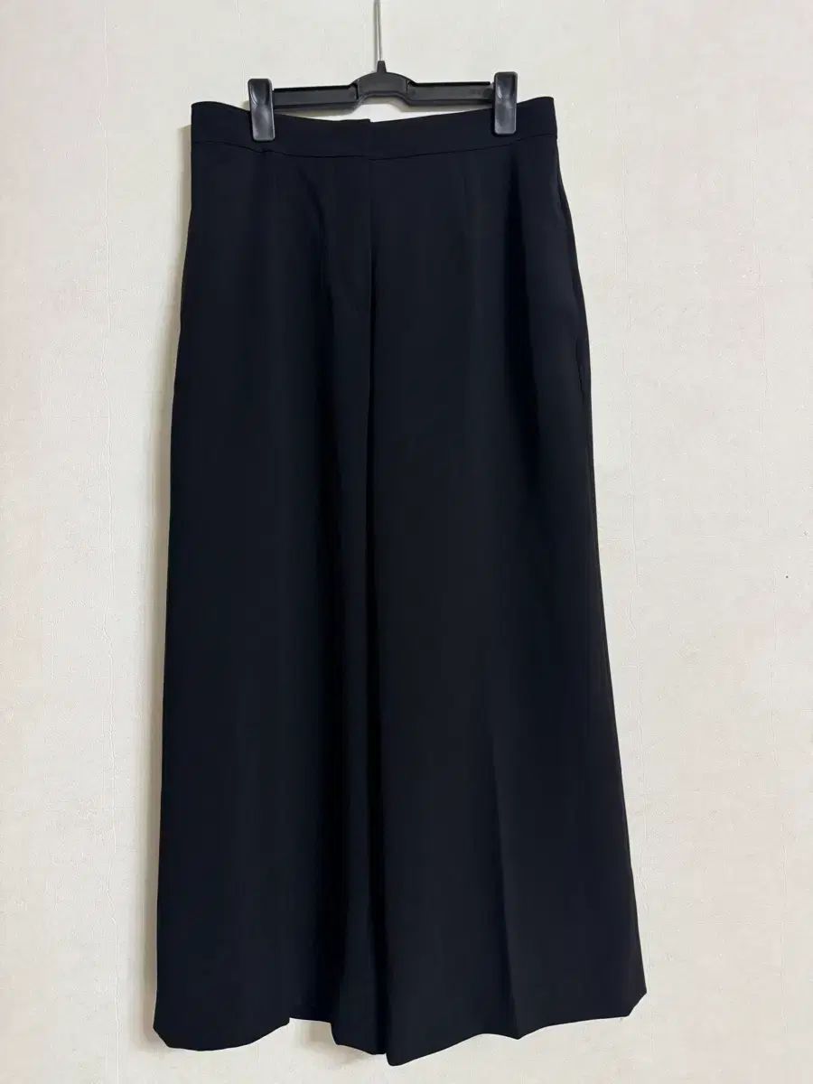 MAX MARA マックスマーラ スラックス（新品）