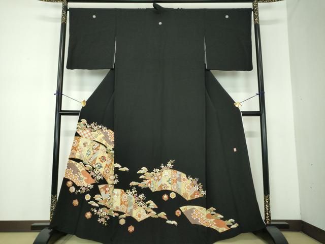 平和屋着物●豪華黒留袖 作家物 駒刺繍 地紙吉祥花文 金彩 正絹 逸品 DABF7217ps