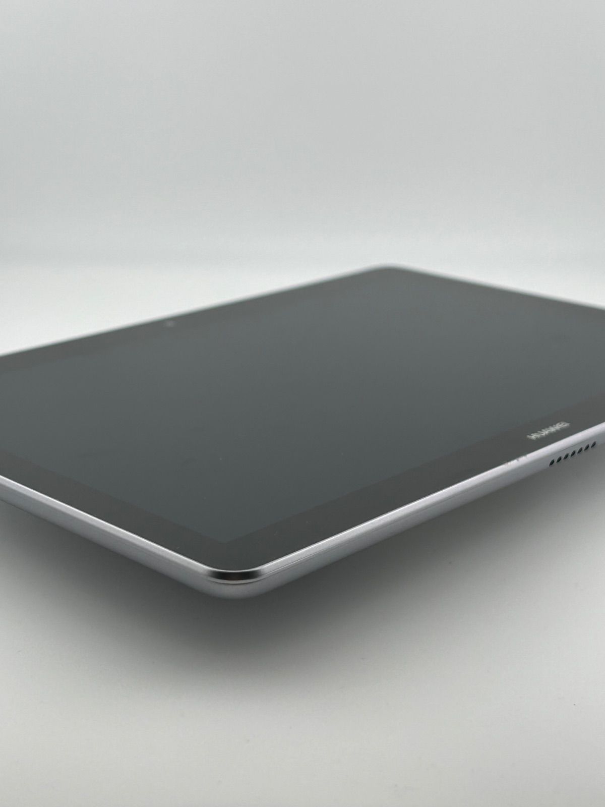 バッテリー良好 HUAWEI MediaPad T3 10 16GB スペースグレイ 中古 本体 動作確認済 【最短送料無料】F-242