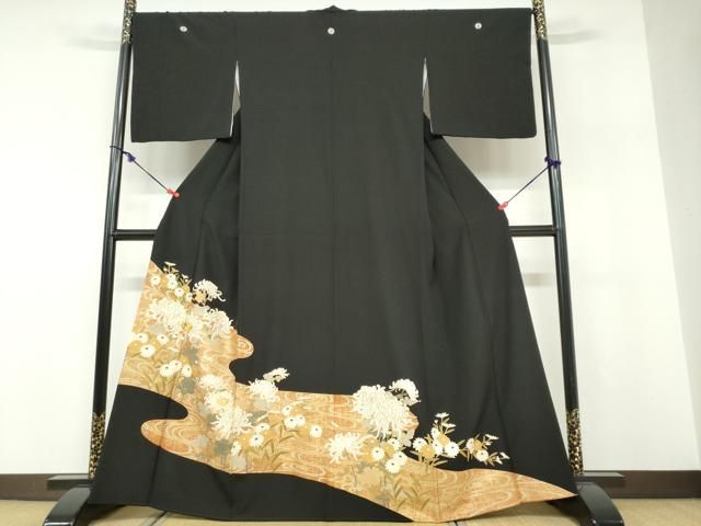 平和屋着物●豪華黒留袖　駒刺繍　流水草花文　金彩　正絹　逸品　DABF1493ud