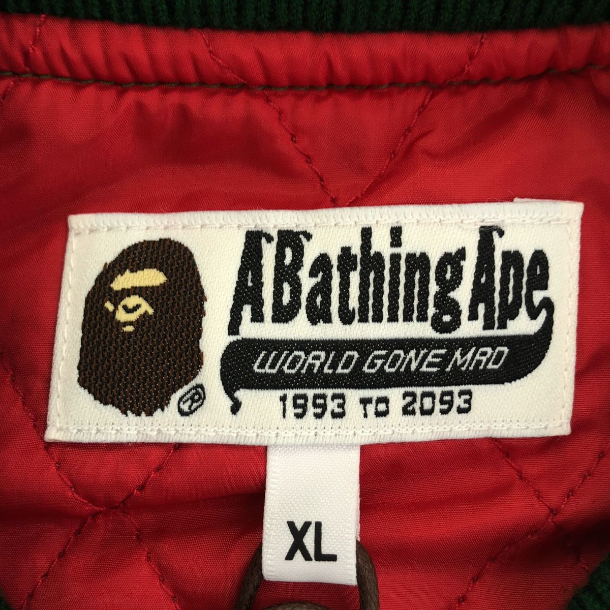 A BATHING APE アベイシングエイプ ジャパンスーベニアジャケット 001LJL721004F グリーン×ホワイト XL A BATHING APE アベイシングエイプ ジャパンスーベニアジャケット 001LJL721004F グリーン×ホワイト XL