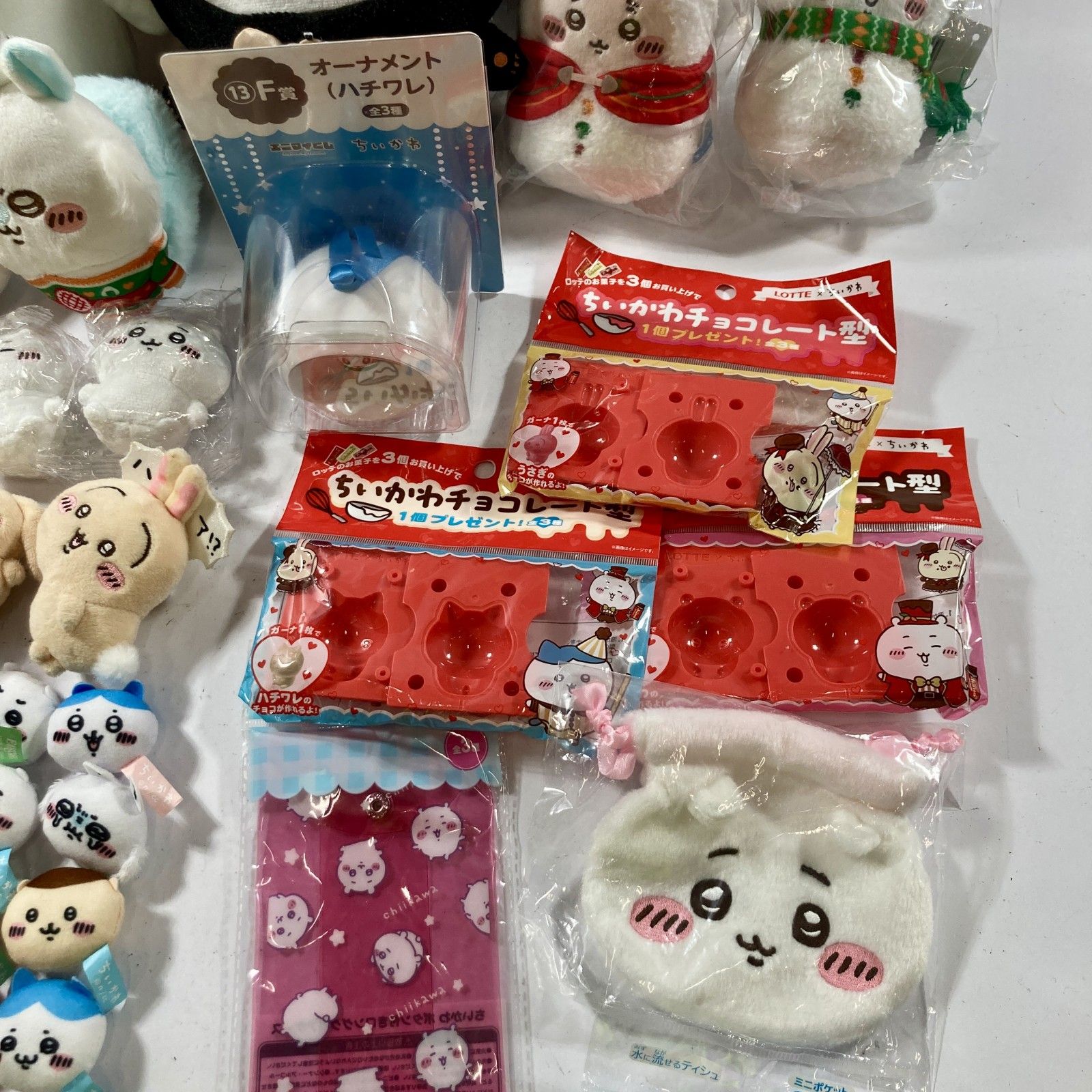 ★ ちいかわ グッズ 大量 まとめ商品 ぬいぐるみ マスコット ミニフィギュア 雑貨 オーナメント ハチワレ うさぎ 等 現状品 2.3kg