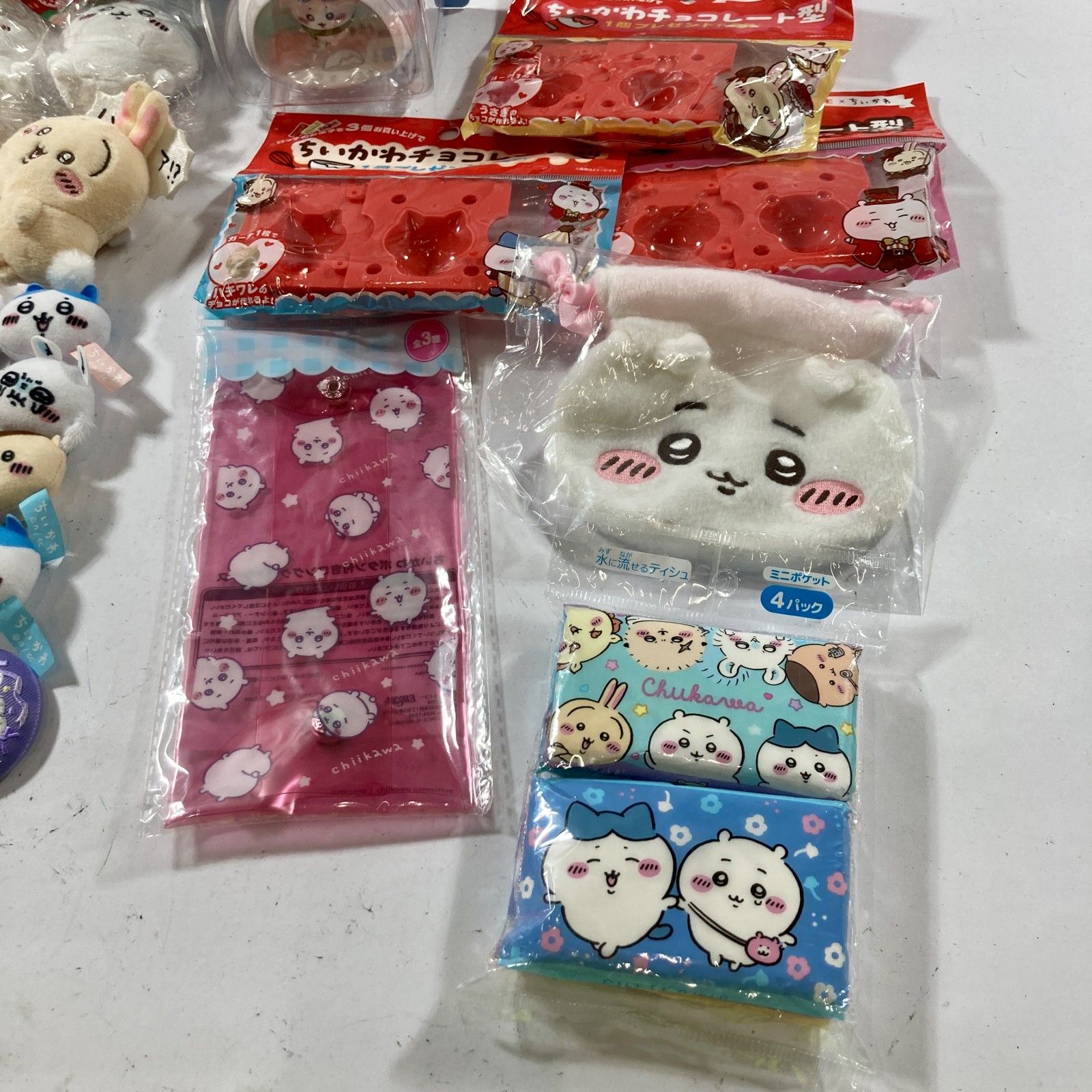 ★ ちいかわ グッズ 大量 まとめ商品 ぬいぐるみ マスコット ミニフィギュア 雑貨 オーナメント ハチワレ うさぎ 等 現状品 2.3kg